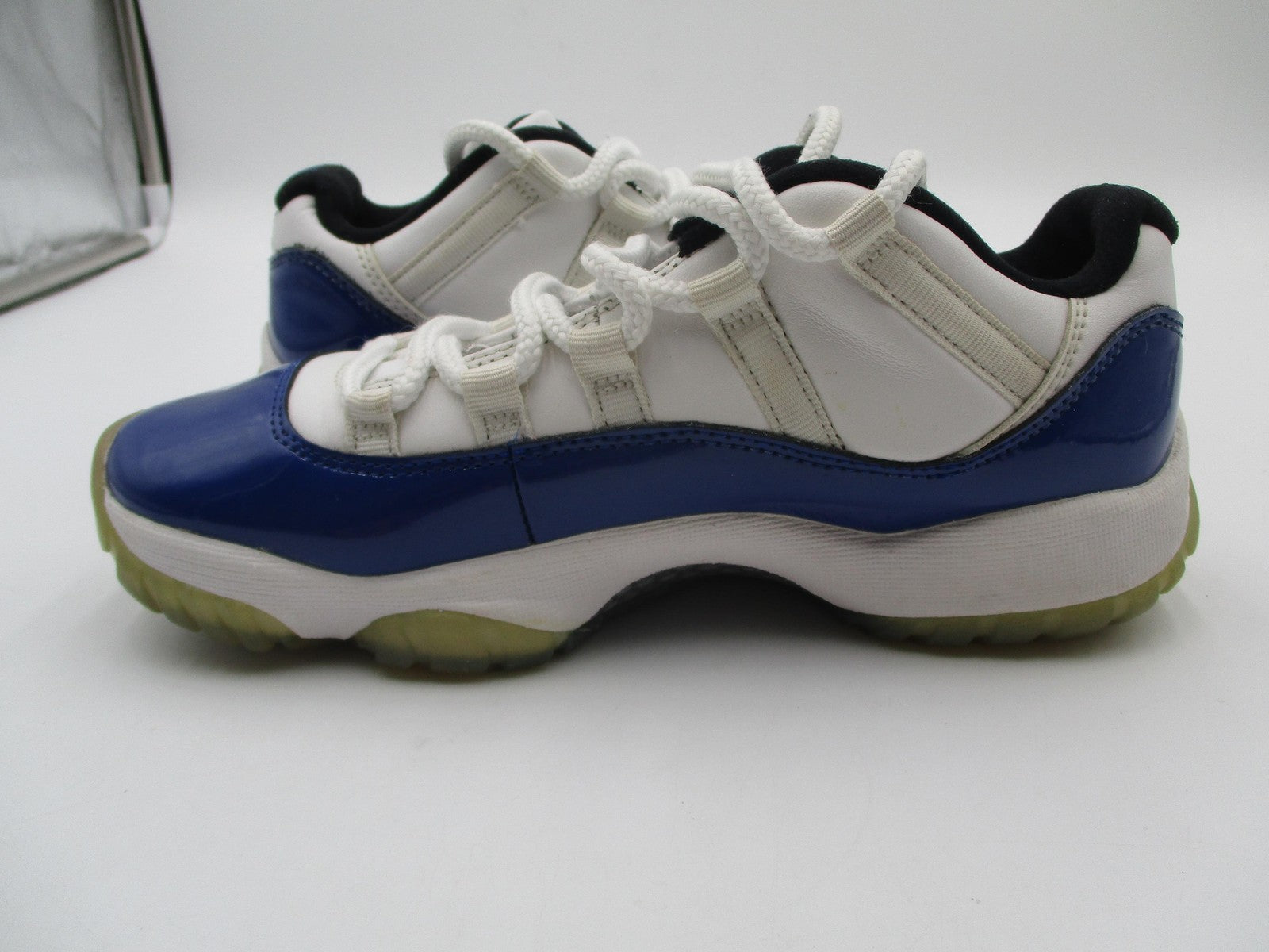 Air Jordan 11 Retro Low Shoes Womens Size 7 White Blue Sneakers AH7860-1007