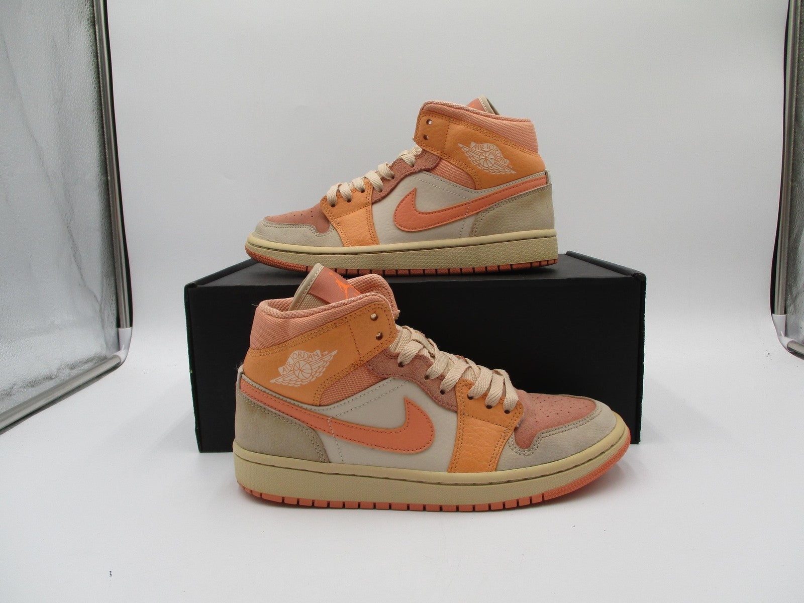 Air Jordan 1 Mid SE Shoes Womens Size 8 Apricot Orange Guava Ice DH4270-800 1K20
