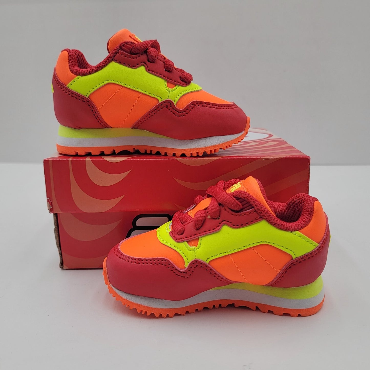 Fila Cress Color Block Kids Sz 4 Red/Orange/Yellow Athletic Sneaker 7RM02044-8322
