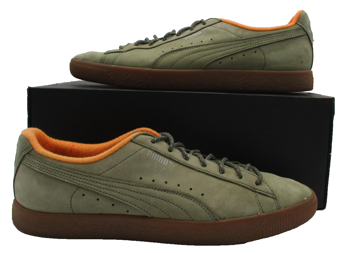 Puma Clyde Shoes Mens Size 10.5 Green Suede Gum Sole Low Top Casual Sneakers 1R90
