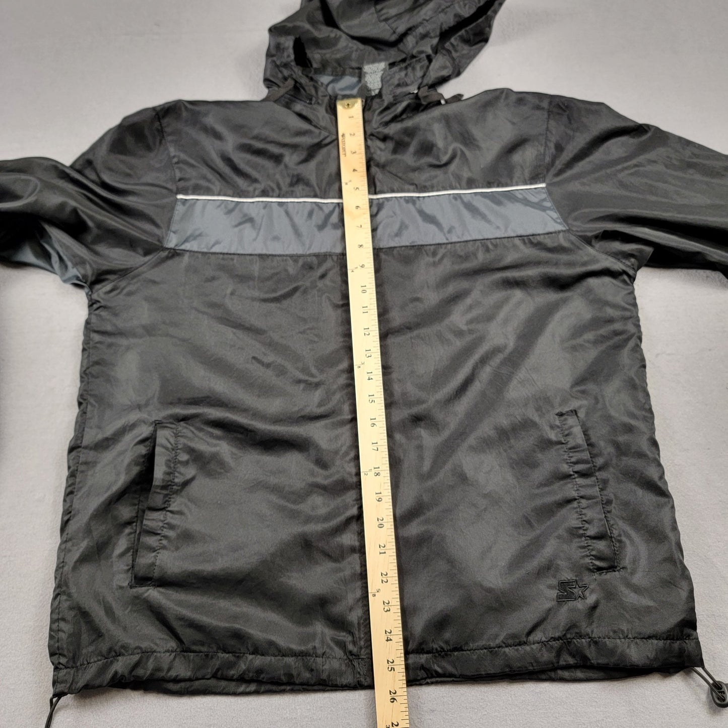 Starter Black Hooded Windbreaker Jacket Men’s Large Preowned Zip Front