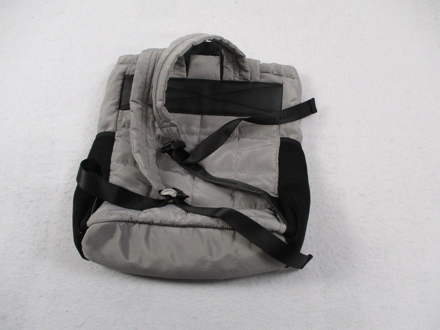 Steve Madden Backpack Womens Medium Gray Quilted Drawstring Travel Bag Pockets2