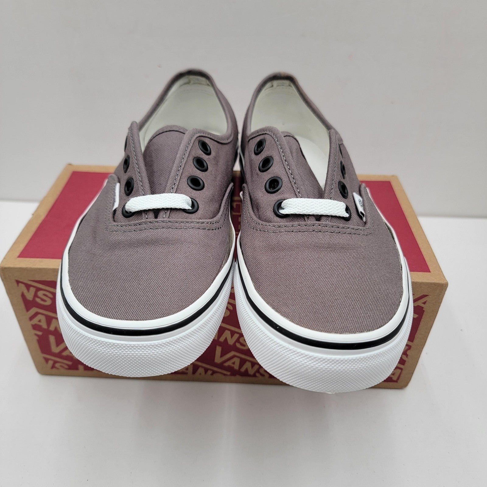Vans Authentic Shoes Mens Size 5.5 Womens 7 Low Top Skate Canvas VN000JRAPBQ9