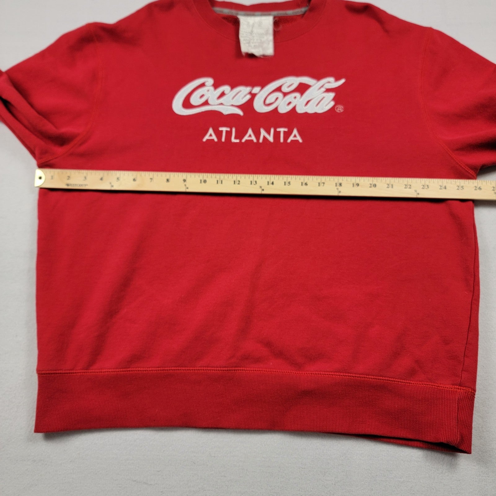 CocaCola Atlanta Red Crewneck Sweatshirt XL Vintage Style Preowned Unisex 7044