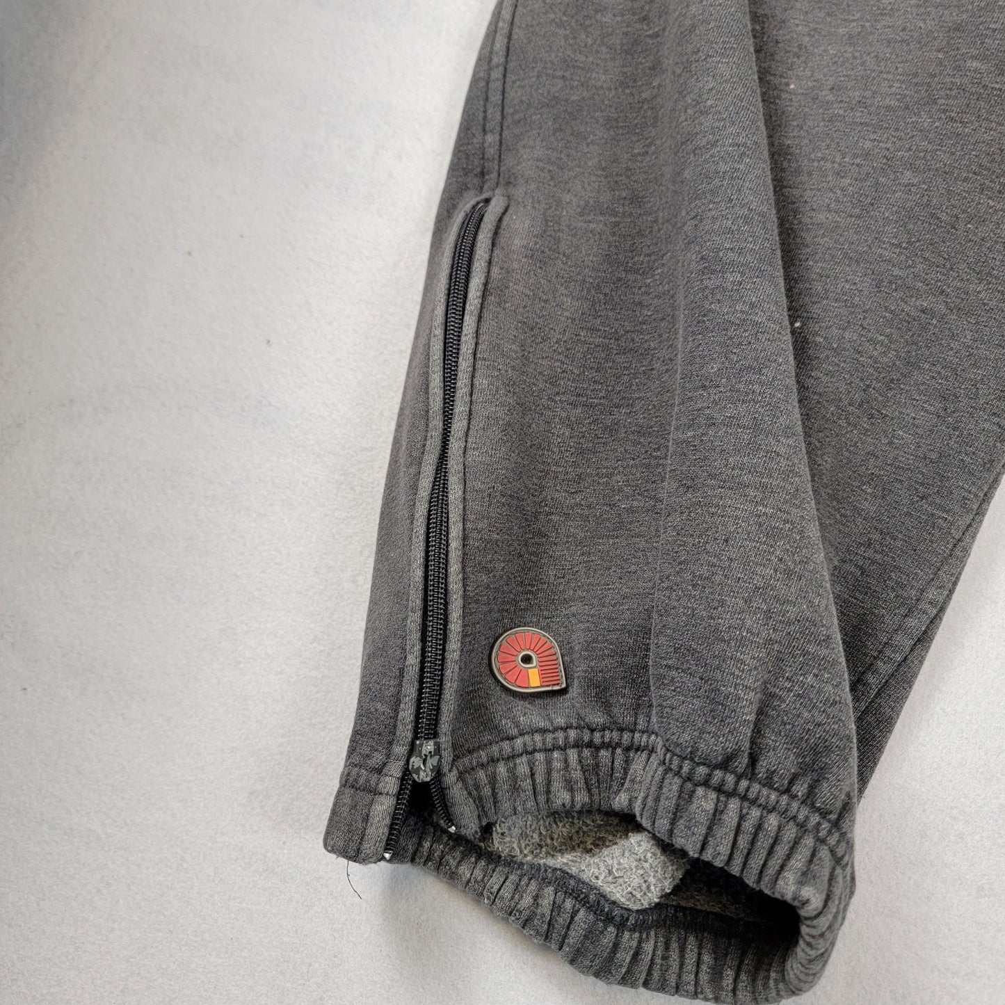 Akademiks 0007 Grey Sweatpants Joggers Men’s XXXL 3XL Elastic Waist Pockets 4184