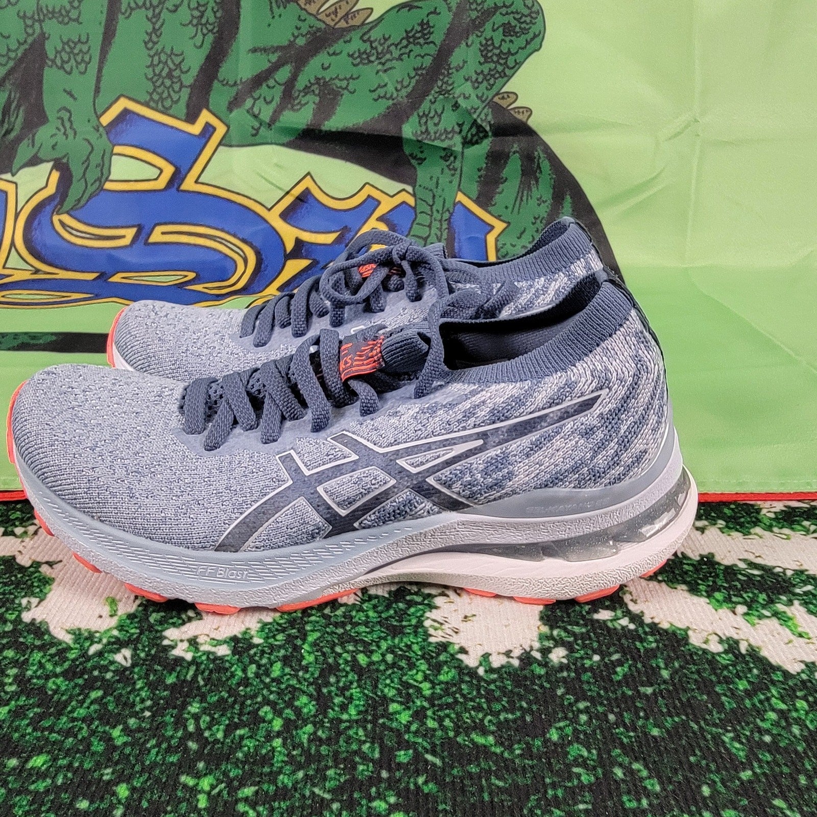 Asics GelKayano 28 Mist/Soft Sky Women's Size 6 NIB1