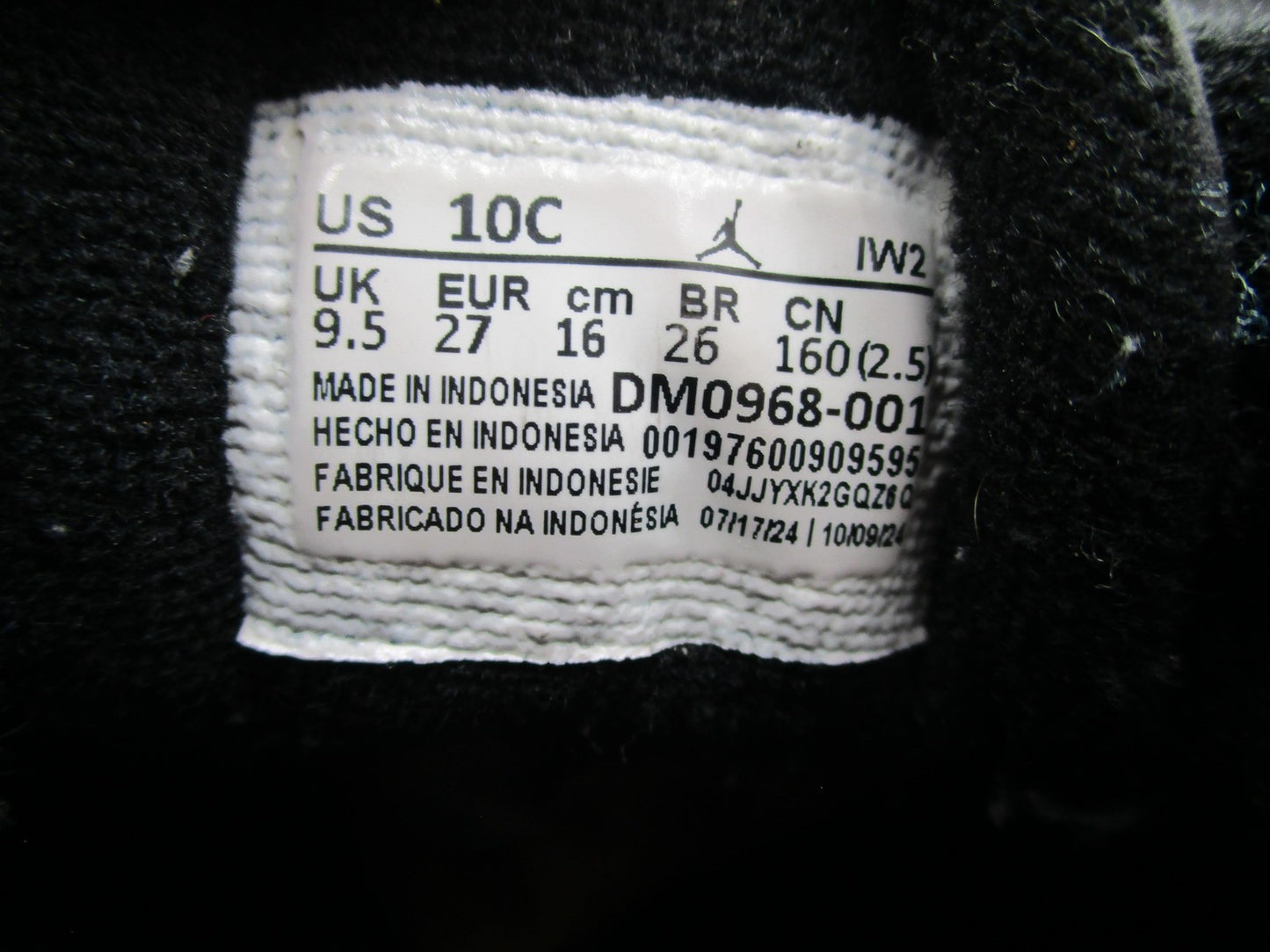 Jordan Kids Size 10C 'Black Cat' Suede Retro Basketball Sneakers DM0968001 1T914