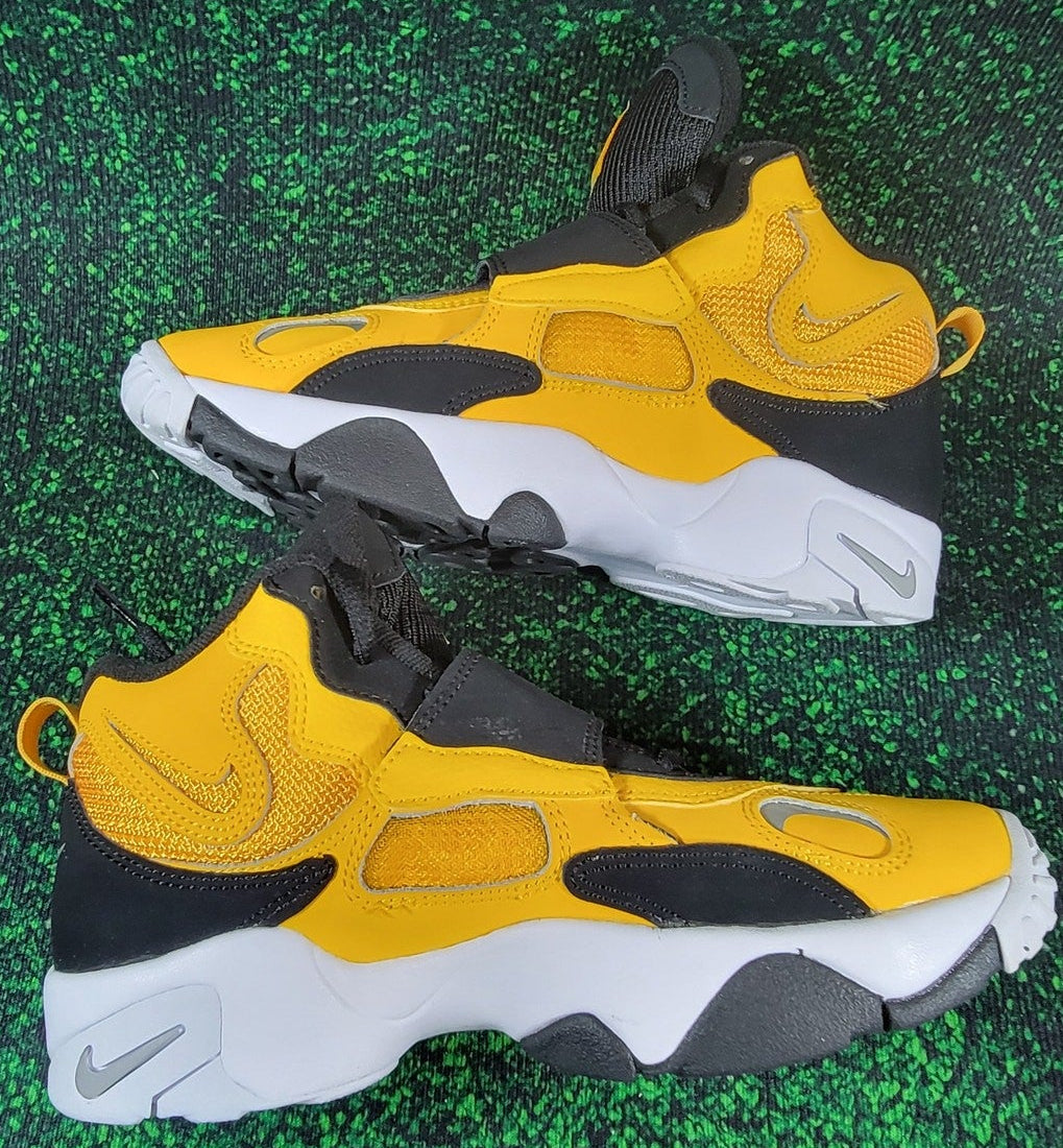 Nike Air Max Speed Turf GS 'University Gold' Sz 6Y BQ96327003