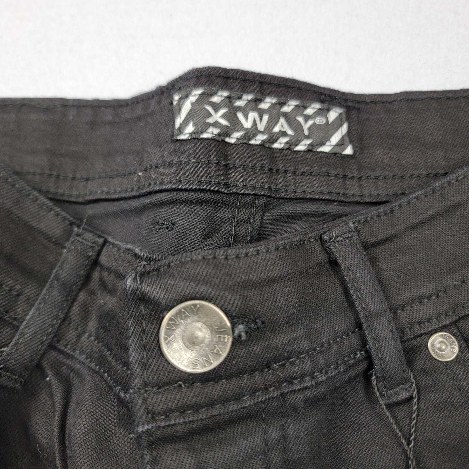 X WAY Jeans Mens 31 Black Graphic Skinny Denim Skull Wolf 61161