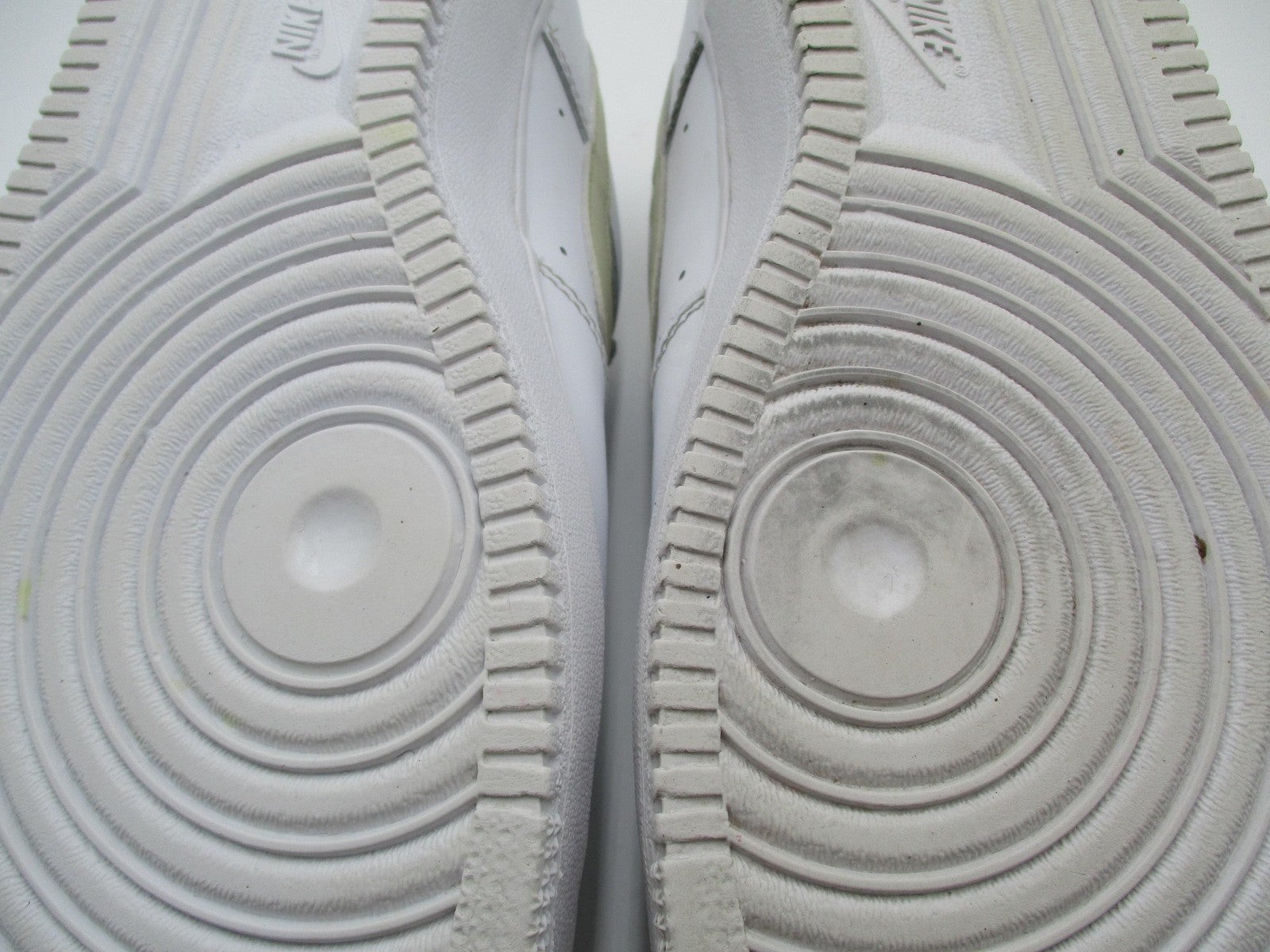 Nike Air Force 1 Low Shoes Mens Size 12 White Leather AF1 Sneakers FJ4146-11110