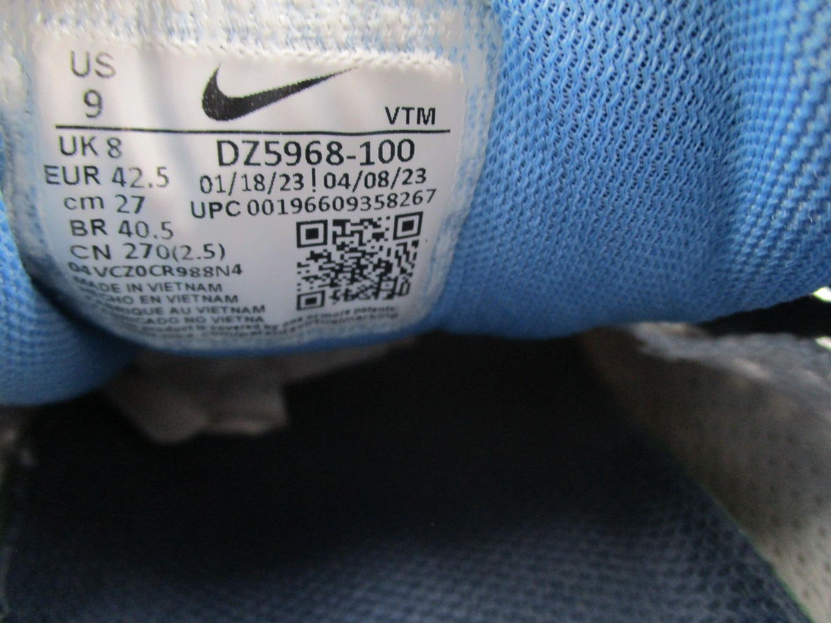 North Carolina Tar Heels Shoes Mens US 9 White Blue NCAA Nike Pegasus 40 Running19