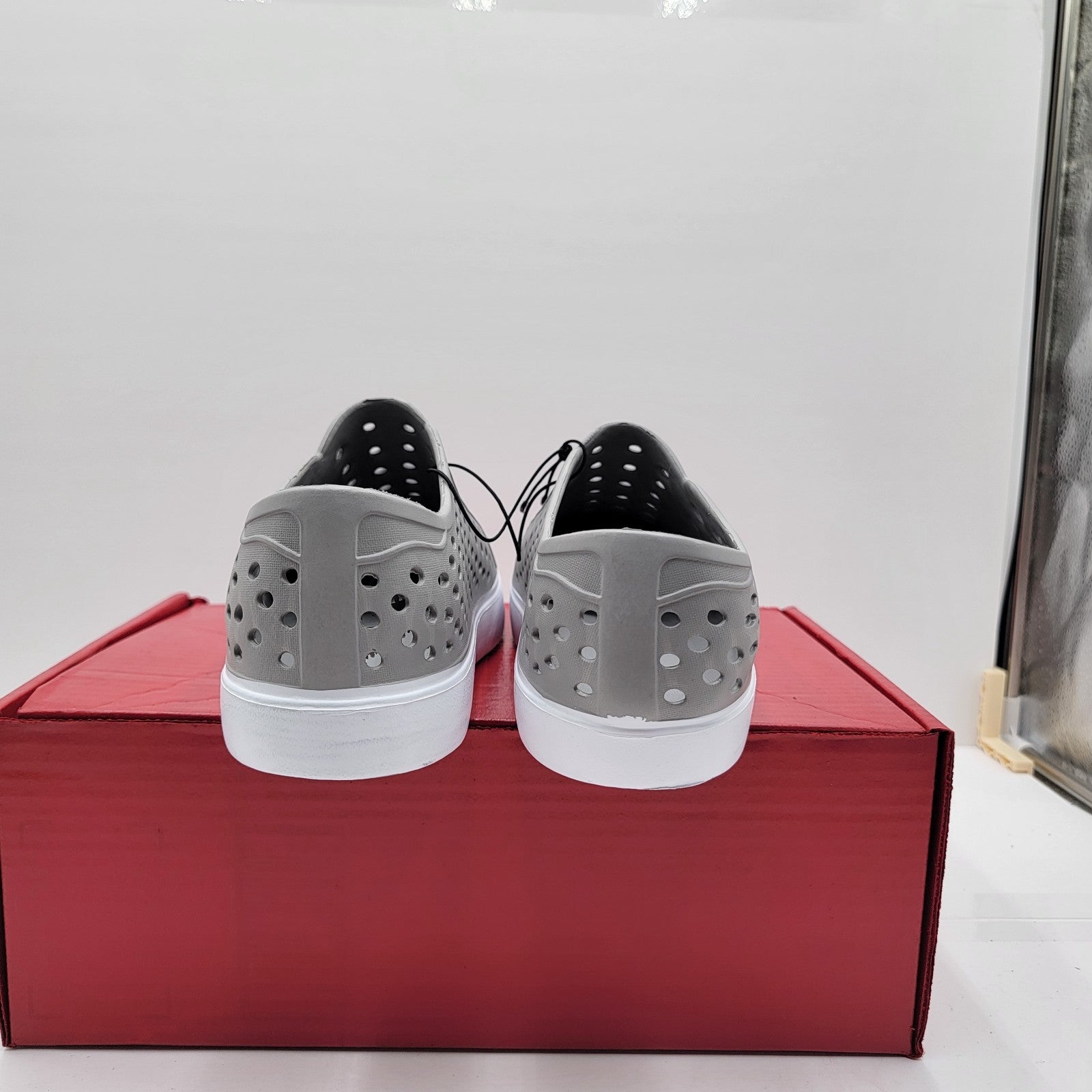 London Fog Mens Size 10M Gray Bately Slip On Waterproof Lightweight Casual