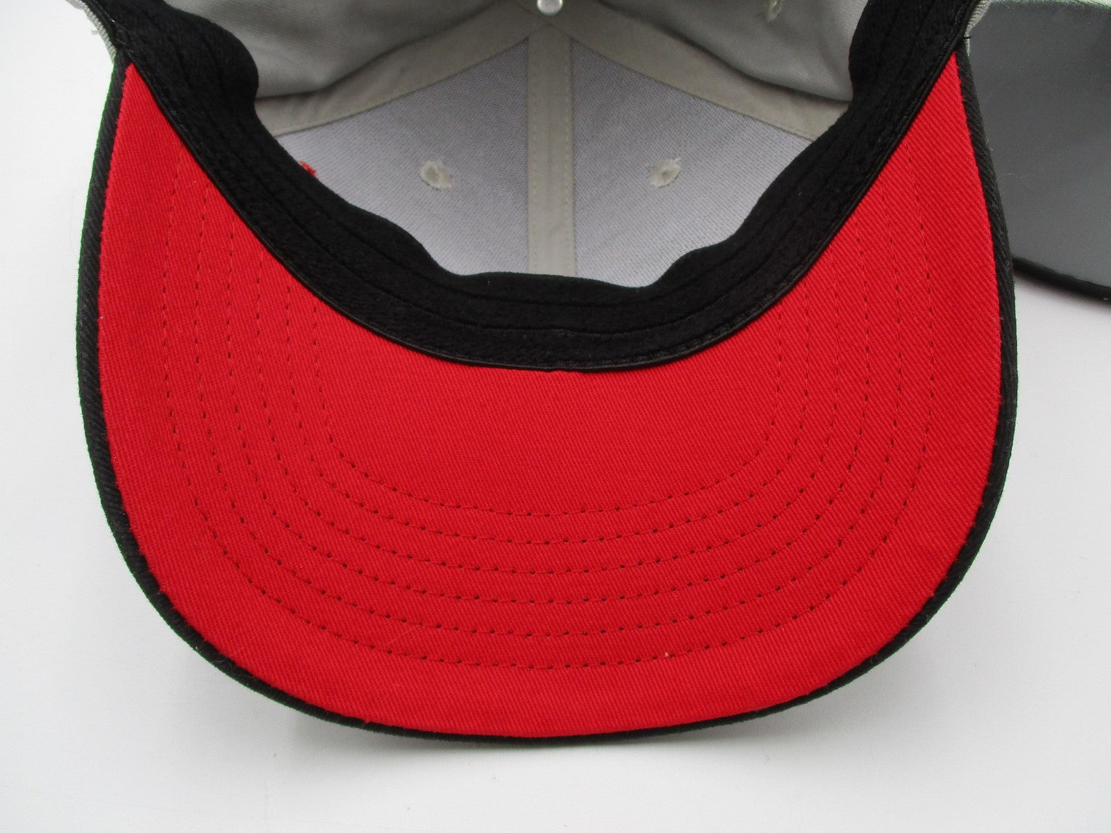 Snap-on Hat Cap Fitted Mens XL Gray Black Red Embroidered Logo Baseball Twill7