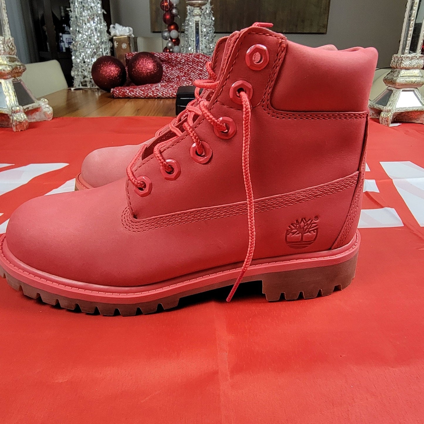 Timberland 6 Inch Premium Boots (Junior Sz 4, Pink)TB0A1LQM1