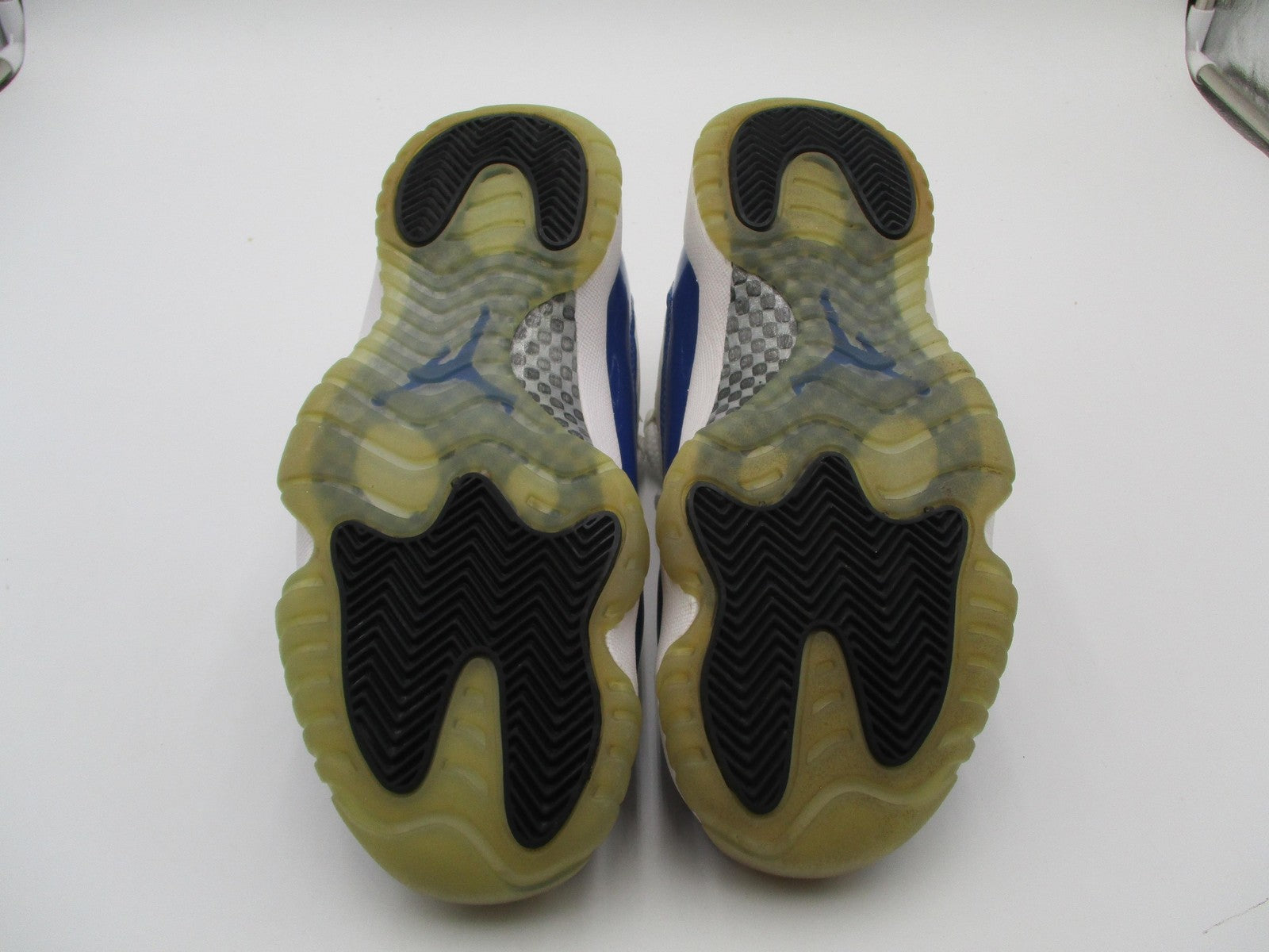 Air Jordan 11 Retro Low Shoes Womens Size 7 White Blue Sneakers AH7860-1009