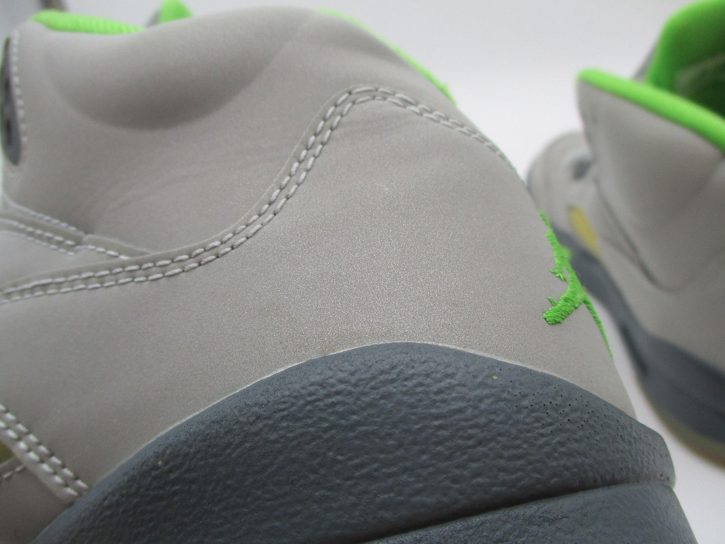 Nike Air Jordan 5 Retro Green Bean Shoes Youth Size 7Y Gray Volt GS DQ3734-00314