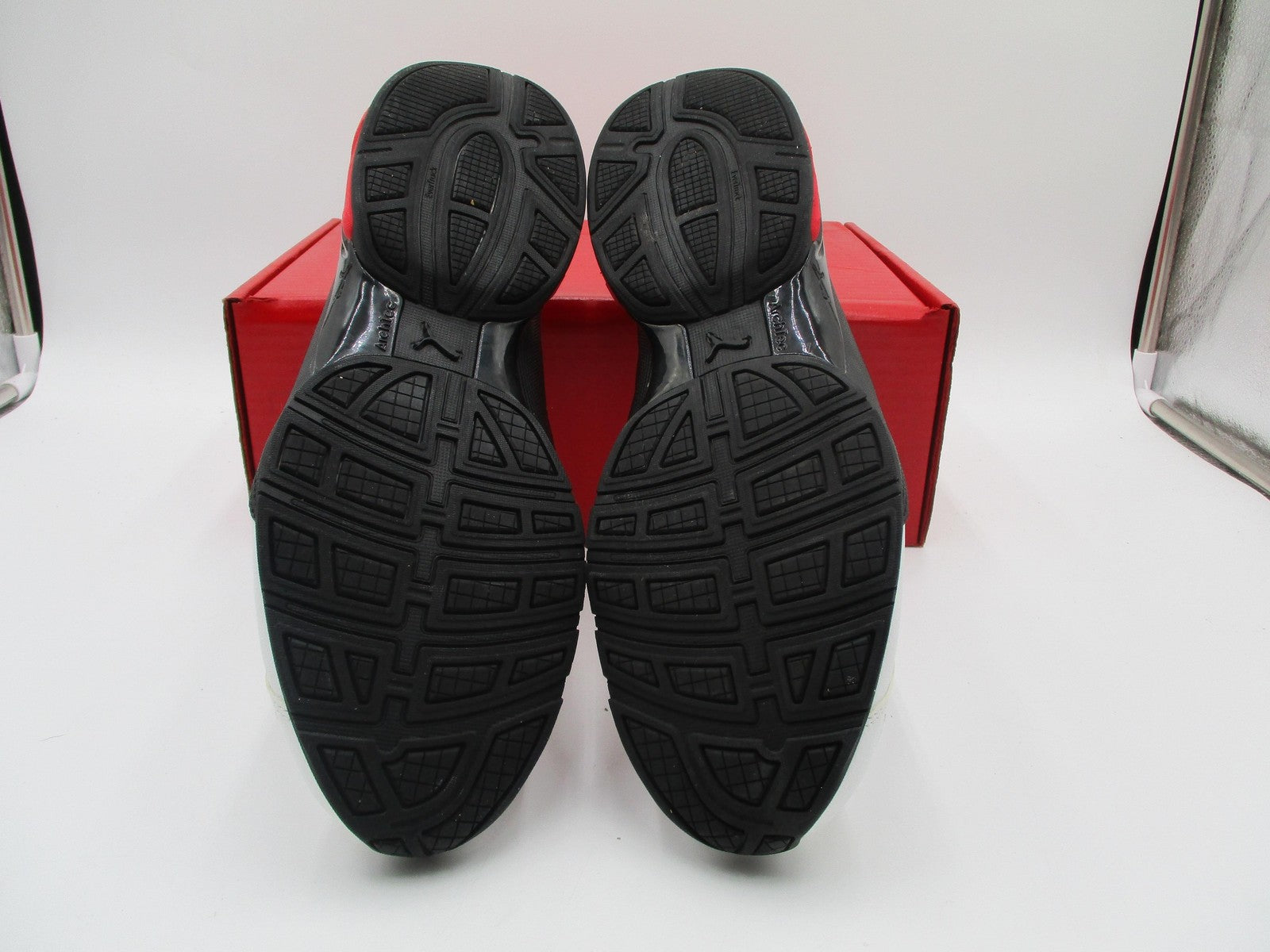 Puma Shoes Mens Sz 10.5 White Black Red SoftFoam+ ArchTec Sneakers 37867104 1D46