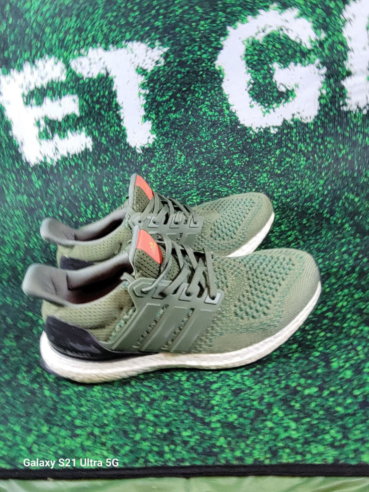 Adidas Ultraboost Olive Green Mens Size 7 Running Shoes Preowned Boost
