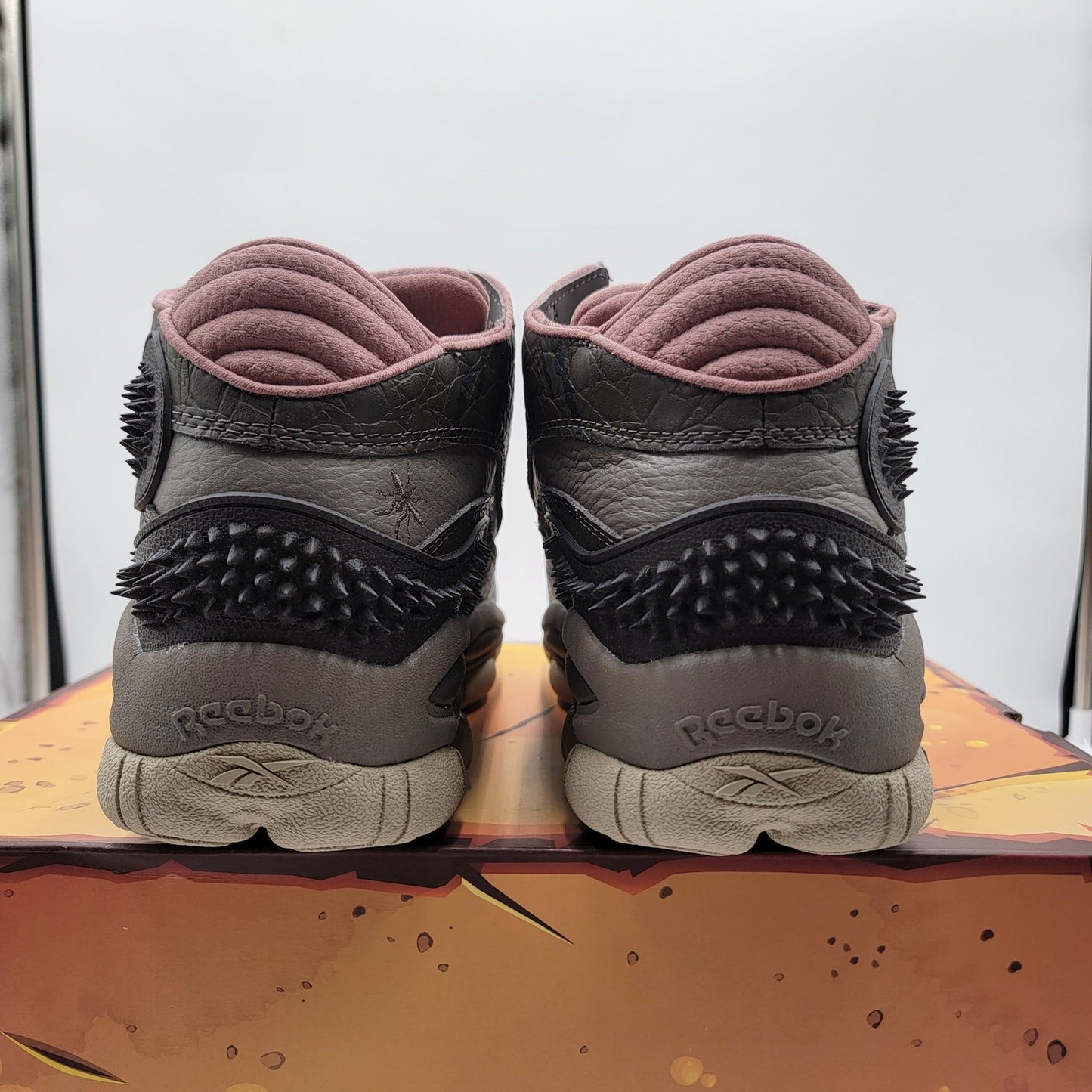 Reebok Jurassic World The Answer DMX Gigantosaurus  10.54