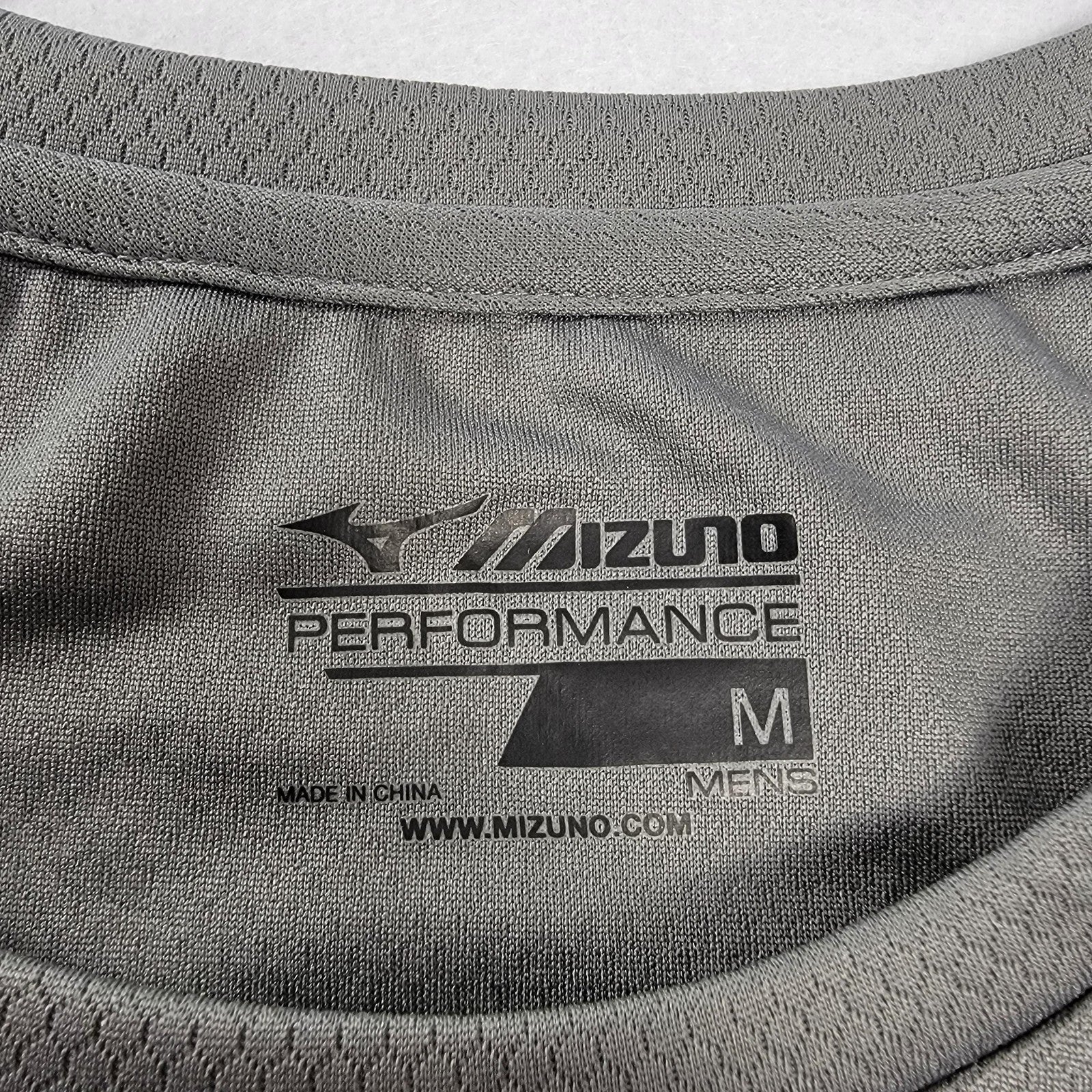 Mizuno Shirt Mens Medium Long Sleeve Performance Moisture Wicking DryLite