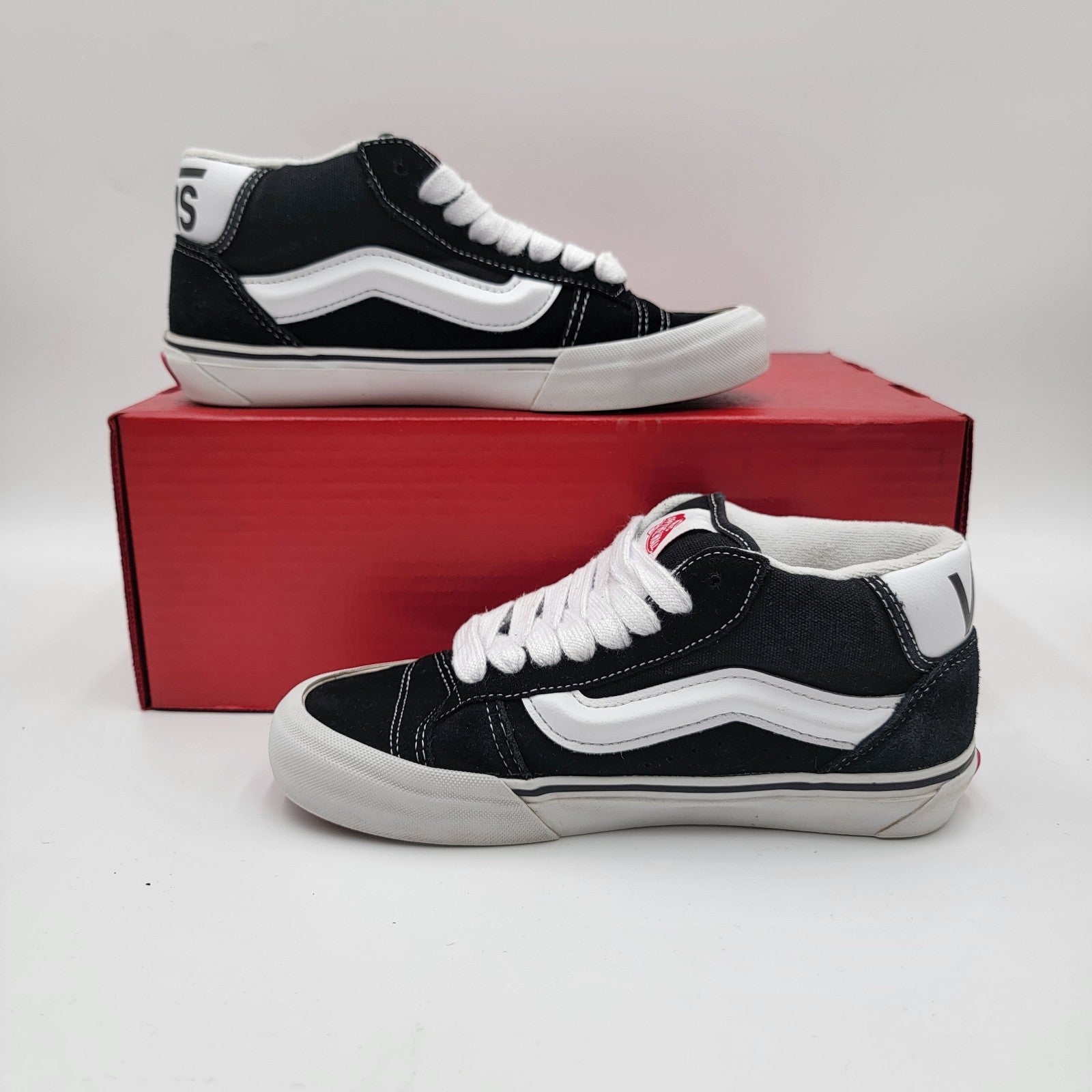 Vans Sk8Mid Black White Canvas Suede Sneakers Youth 5 Women’s 6.5 Men’s 5
