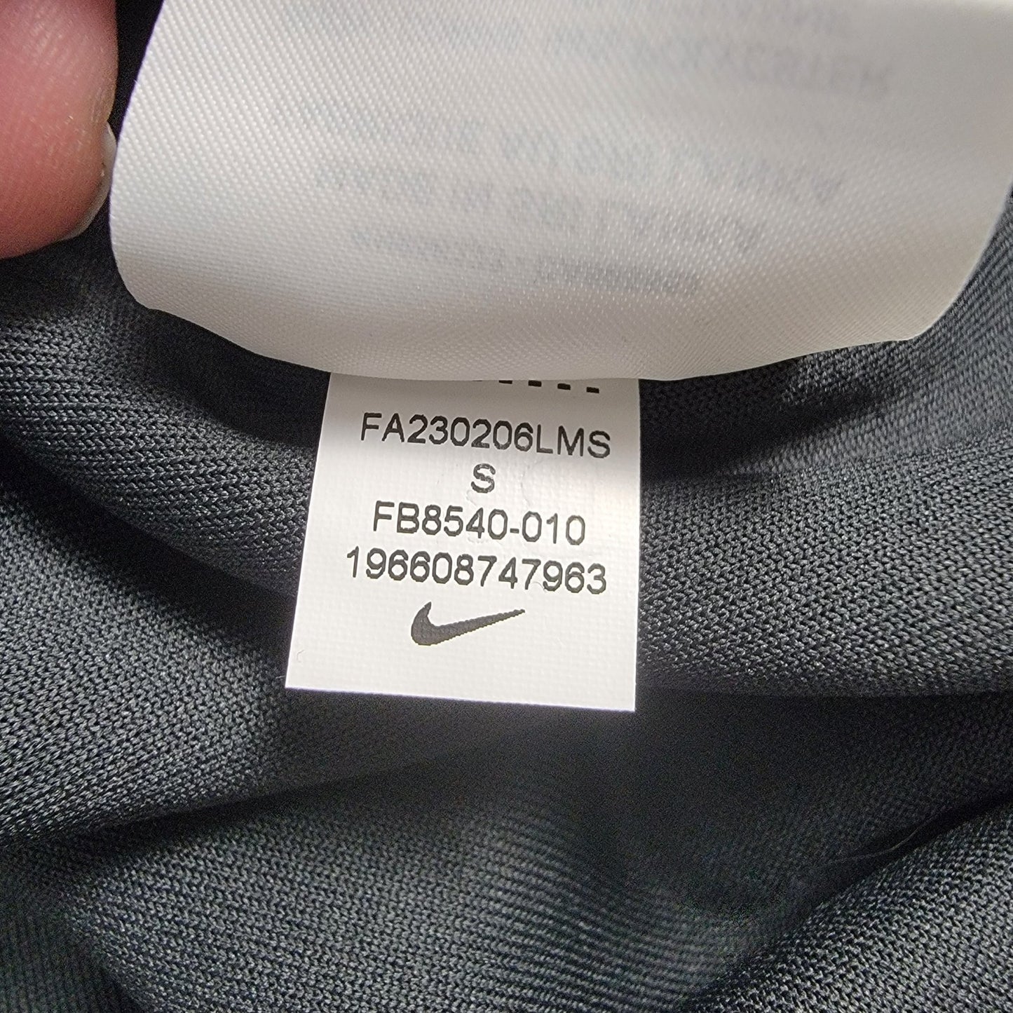 Nike Running Division DriFit 1/4 Zip Running Top Men’s Small Black NWT