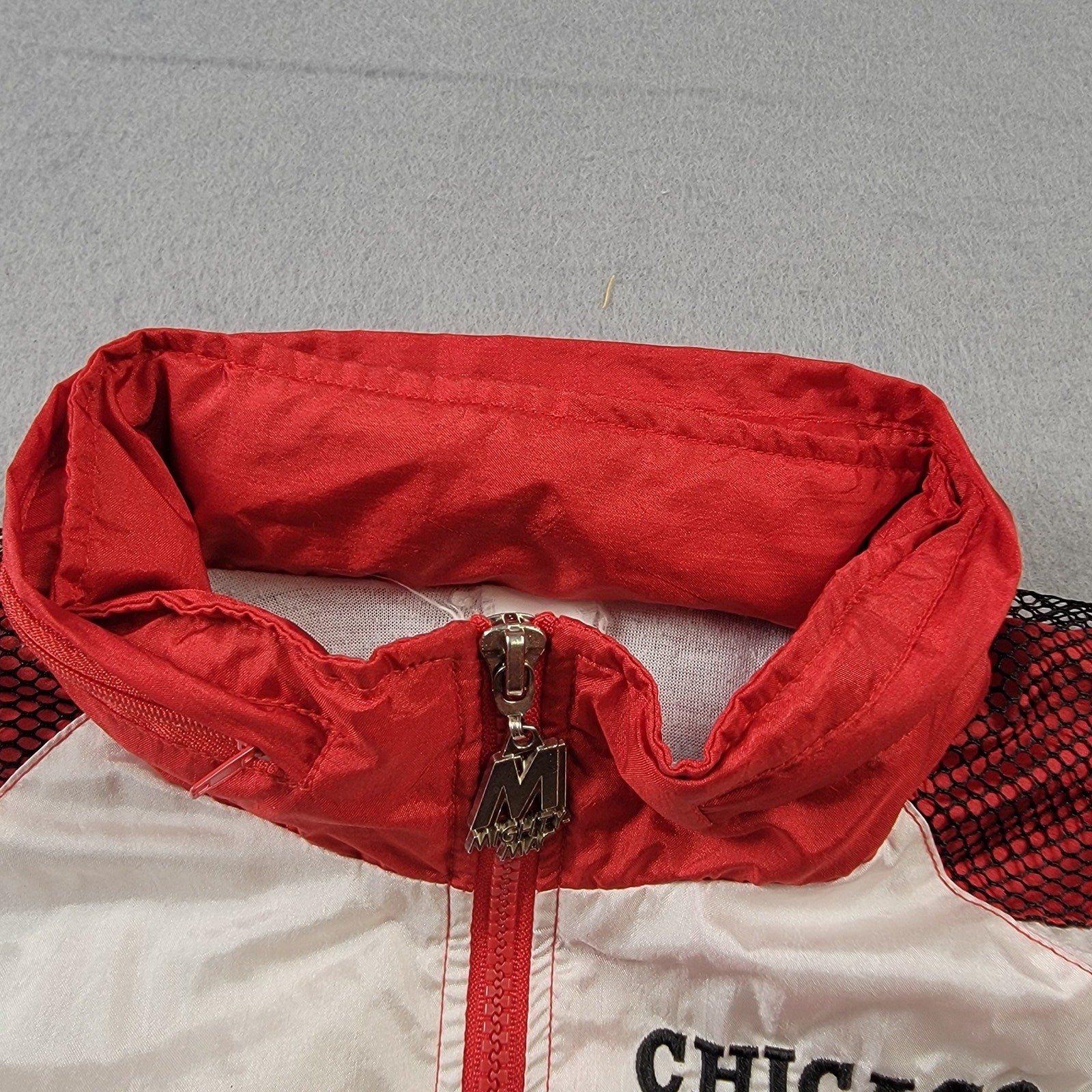 Vintage NBA Chicago Bulls Jump Ball Club Might Mac Sports Youth