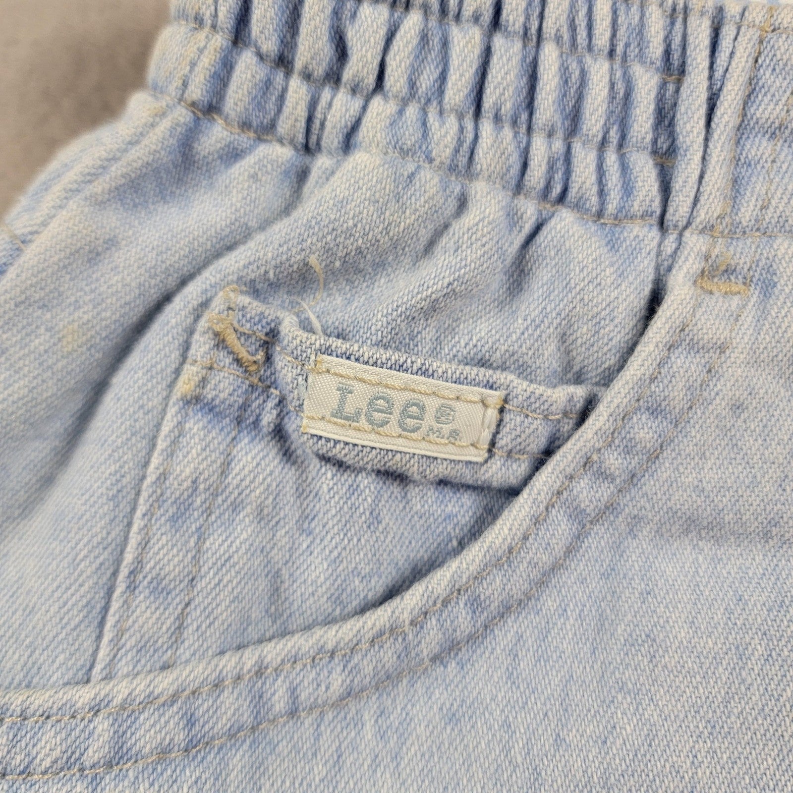 Lee Shorts Womens 10 Blue Denim Side Elastic Light Wash NWT Five Pocket Skylite5