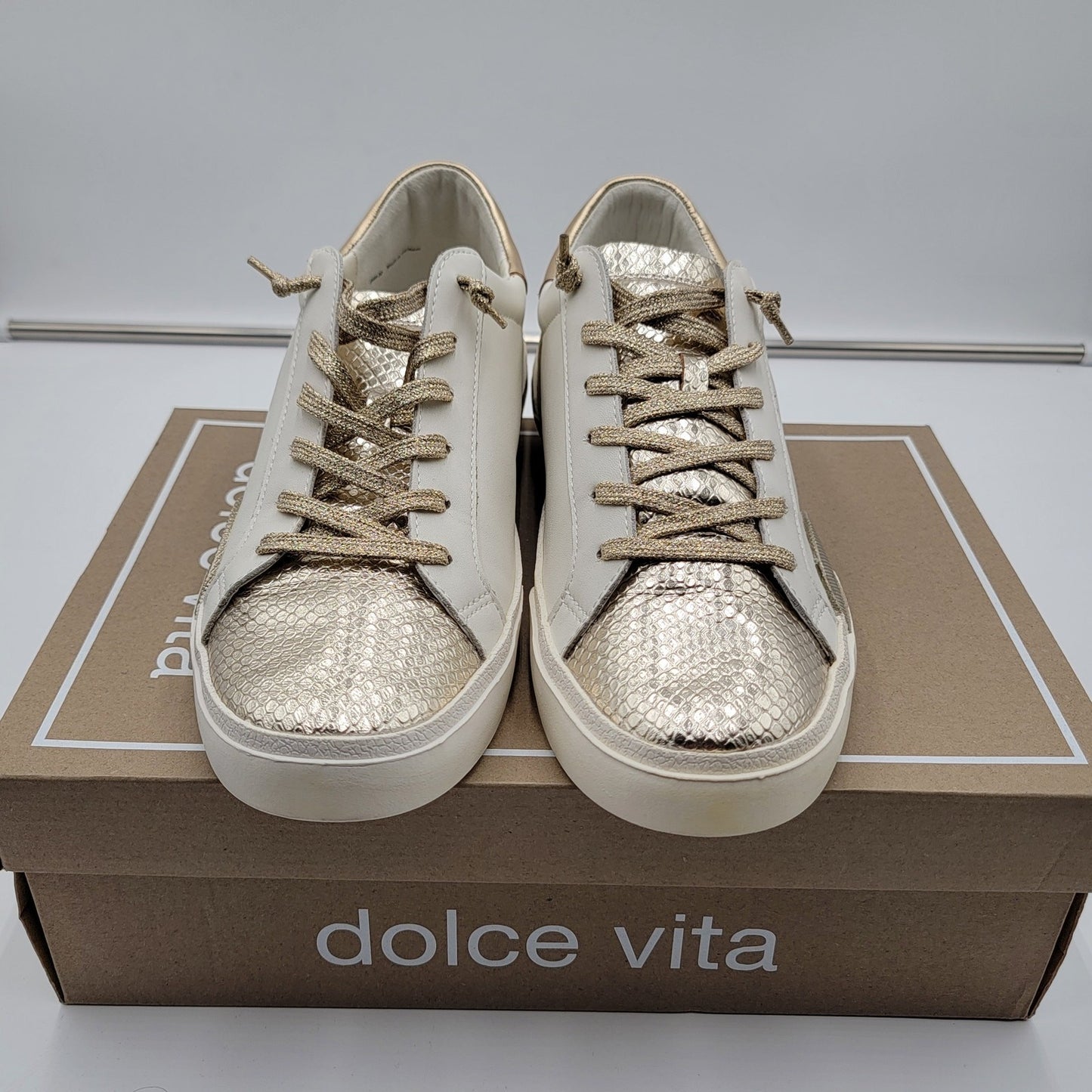 Dolce Vita Zina Women's Oxford SneakersWhite/Gold Sz 103