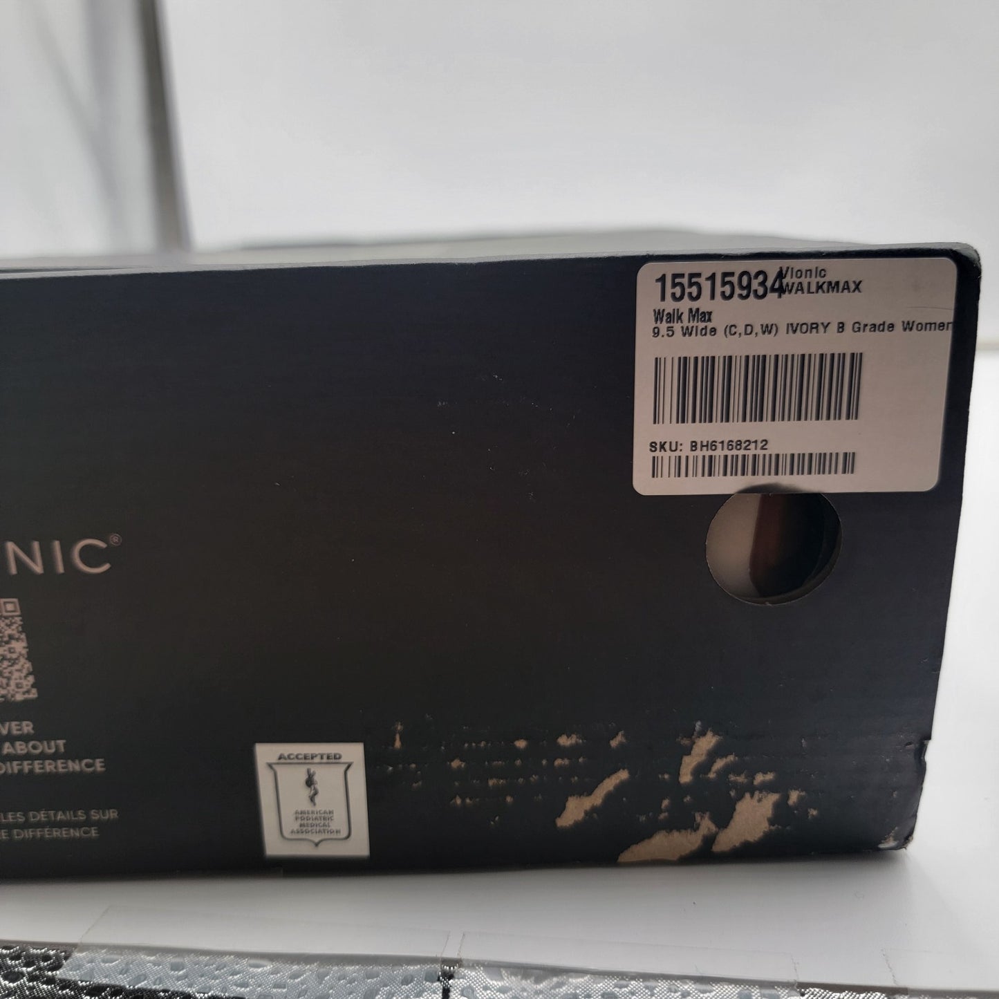 Vionic Walk Max Women's Lace Up Comfort Sneaker Cream  9.5 Wide8