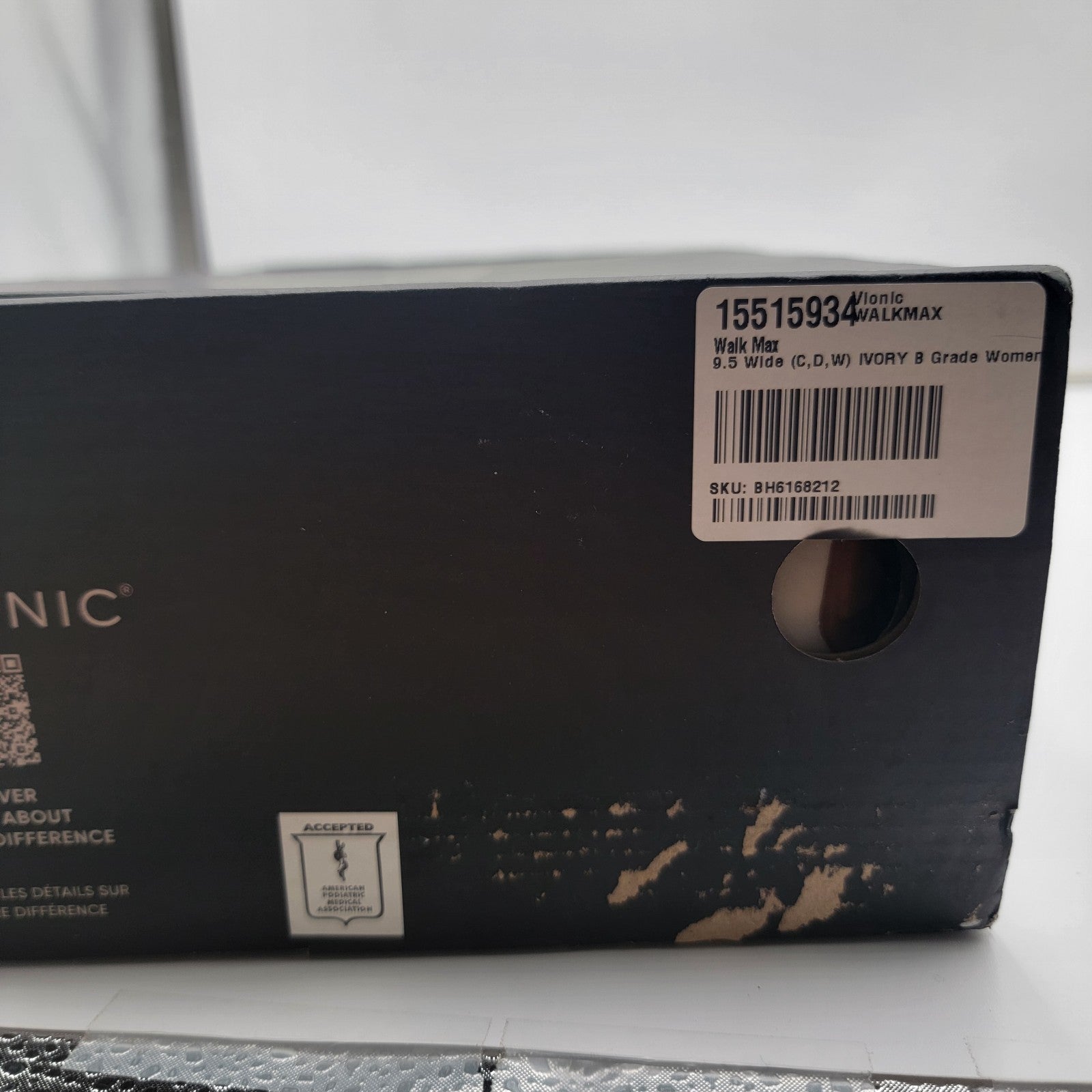 Vionic Walk Max Women's Lace Up Comfort Sneaker Cream  9.5 Wide8