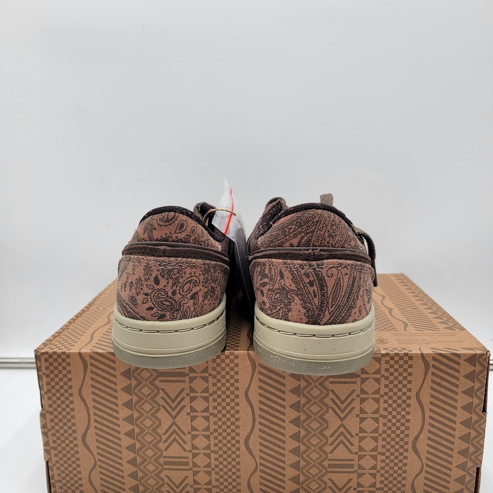 Reebok Mens LT Court 'Recreational Activities' Sz 9 Brown IE19543