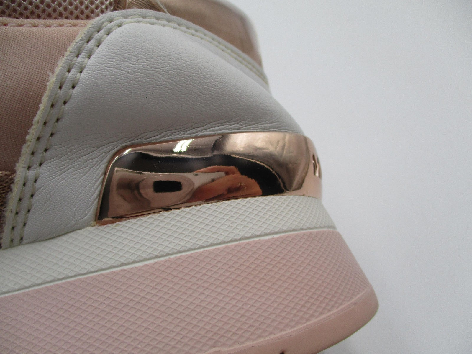 Michael Kors Shoes Womens Size 7.5 Pink Rose Gold Colorblock Sneakers AN21A 1P911