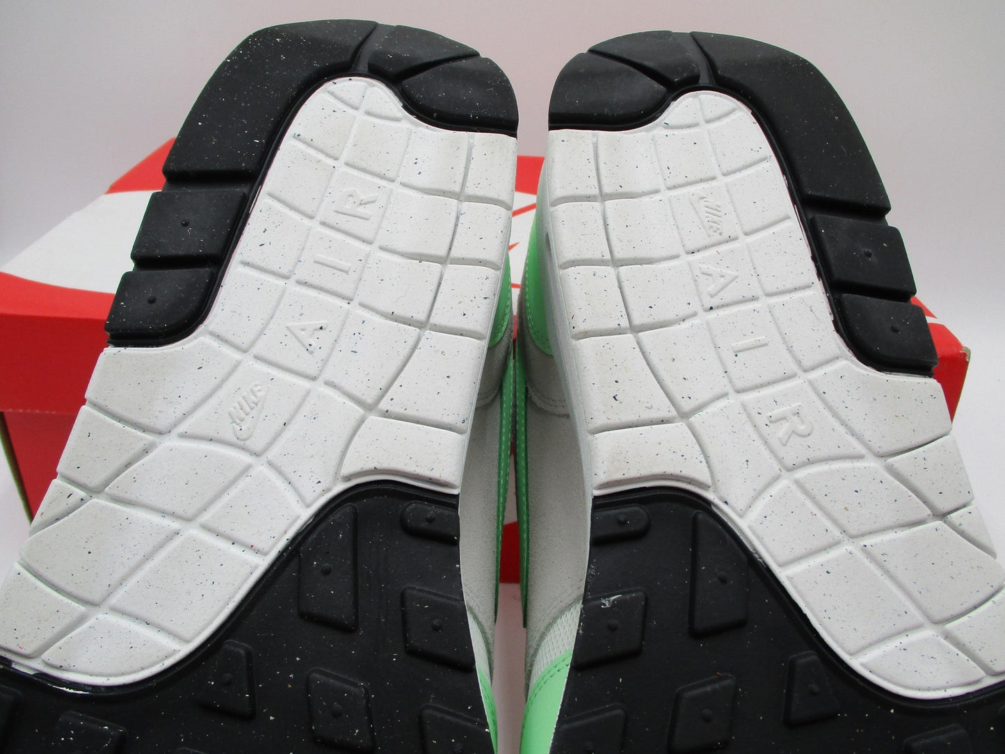 Nike Air Max 1 ESS Shoes Mens Size 15 US Summit White Vapor Green FZ580810710