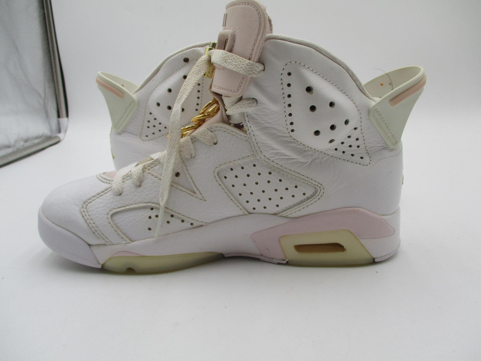 Air Jordan 6 Retro Gold Hoops Shoes Womens Size 7 White Pink Sneakers DH9696-10010