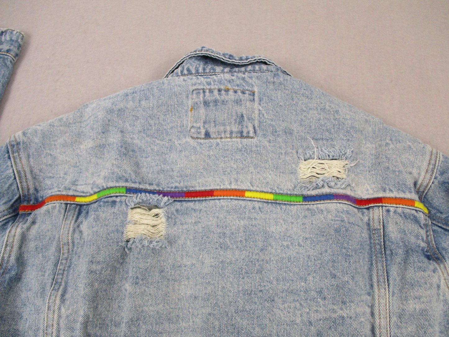 Forever 21 Denim Jacket Mens Medium Light Wash Trucker Rainbow Trim