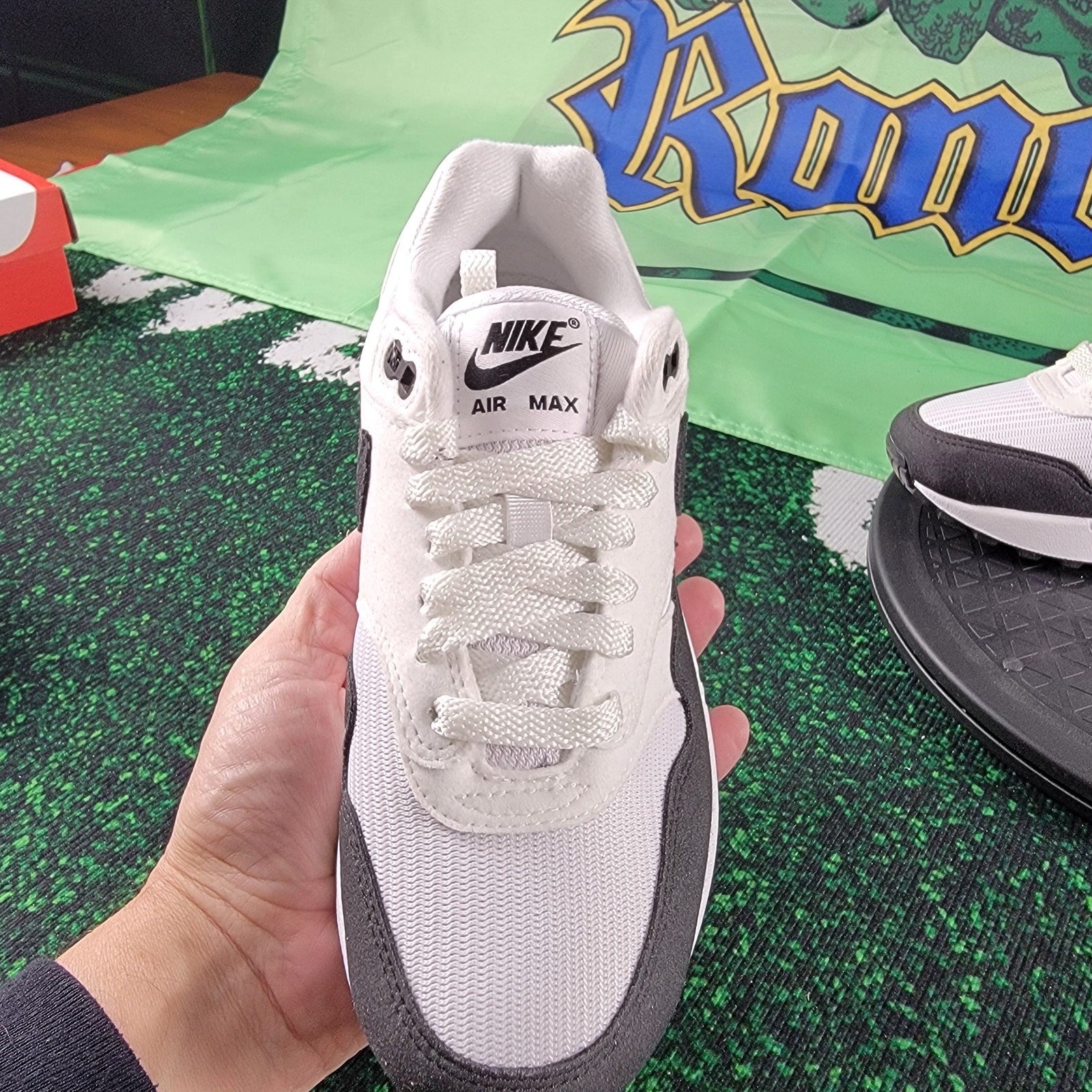 WMNS NIKE AIR MAX 1 WHITE-BLACK-SUMMIT WHITE SZ 5 [DZ2628-102]4