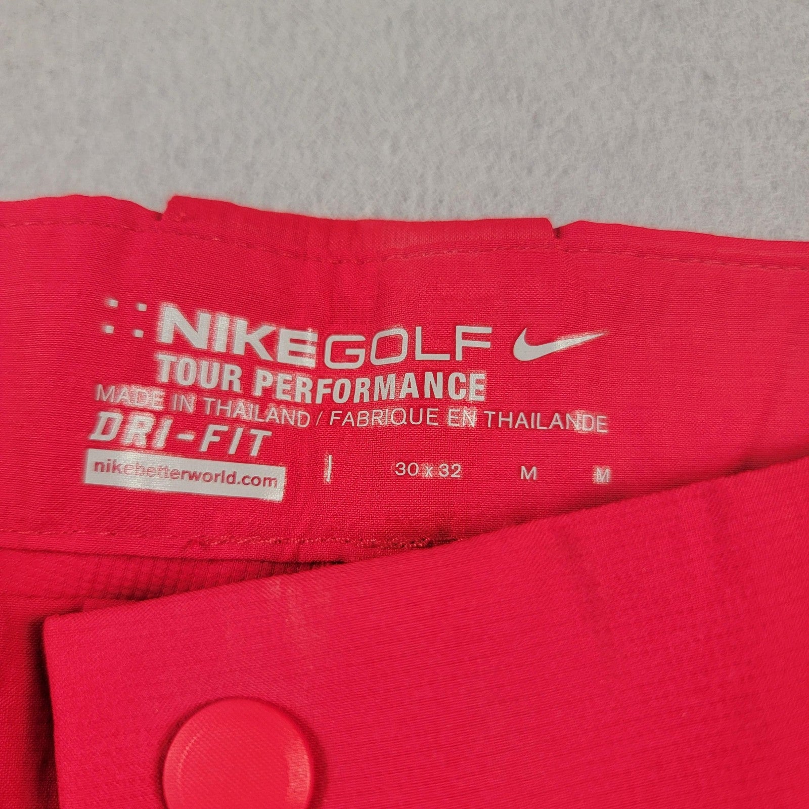 Nike Golf Tour Performance DriFIT Pants Mens 30x32 Slim Fit Pink StayCool