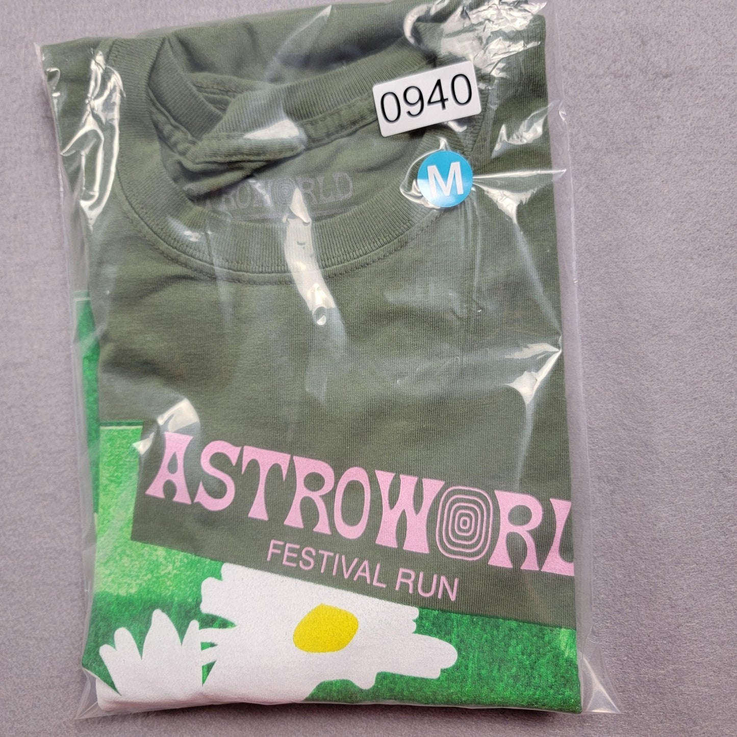 Astroworld Shirt Unisex Medium Green Travis Scott Festival Run Daisy Graphic Tee4