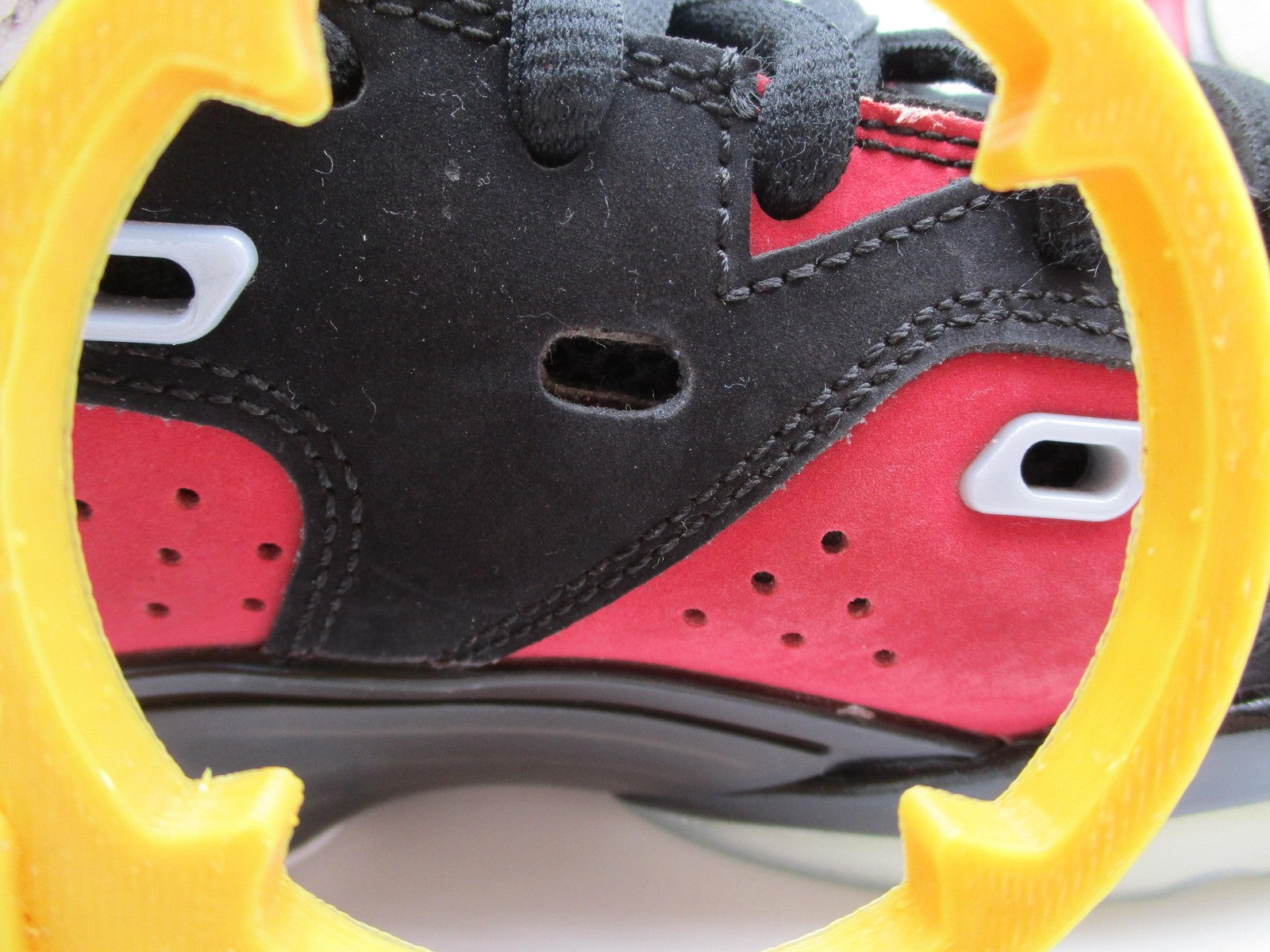 Nike Air Jordan 61723 Shoes Youth 6Y Black Red White Bred DM1159006 1L114