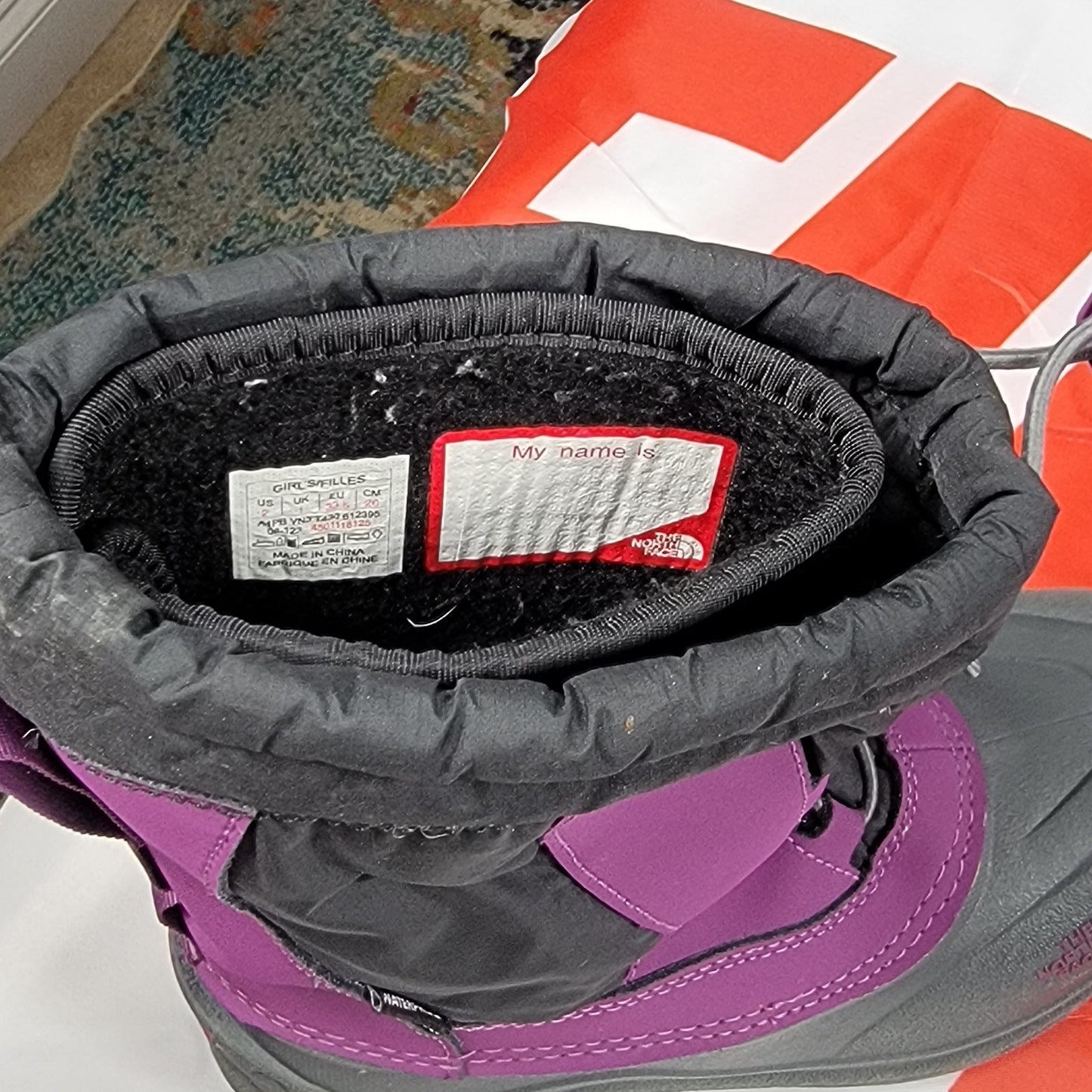 The North Face Alpenglow II Waterproof Girls Winter Boot Sz 28
