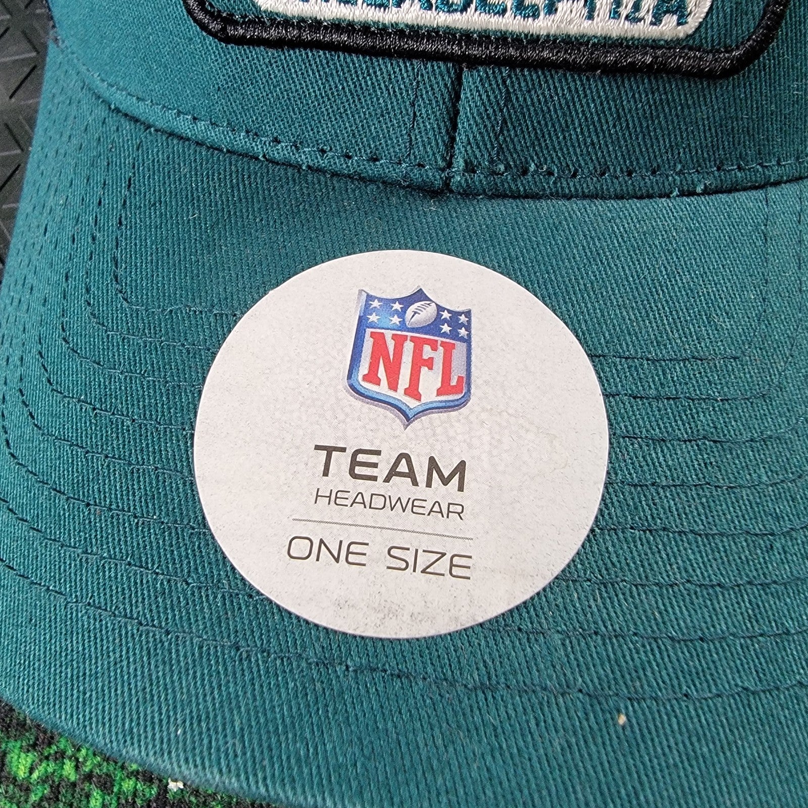 Philadelphia Eagles NFL Team Apparel Trucker Hat Mesh Snapback Green NWT OSFA2