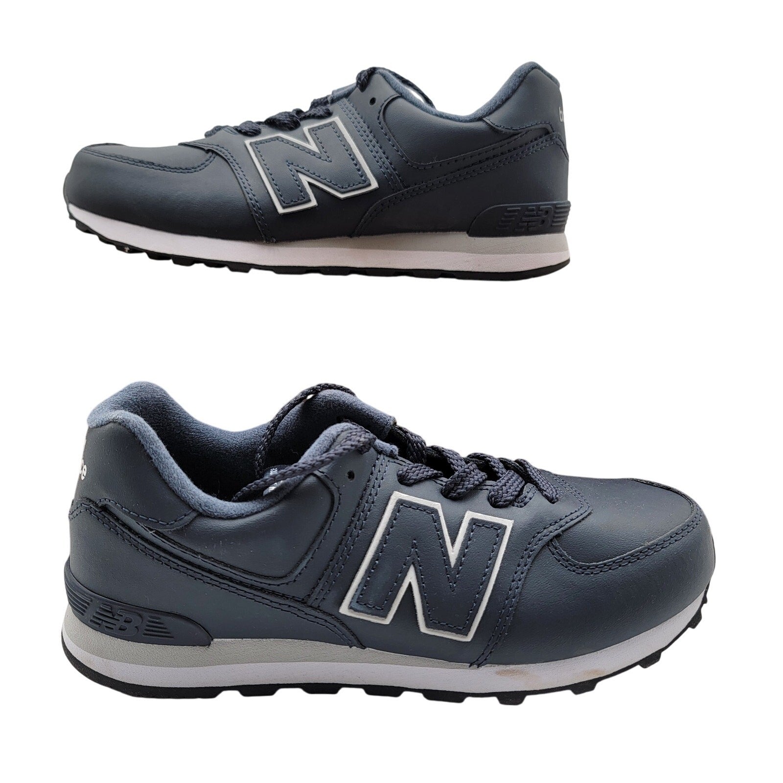 New Balance 574 Classic Blue Leather Sneakers  Sz 4Y/5.5W0