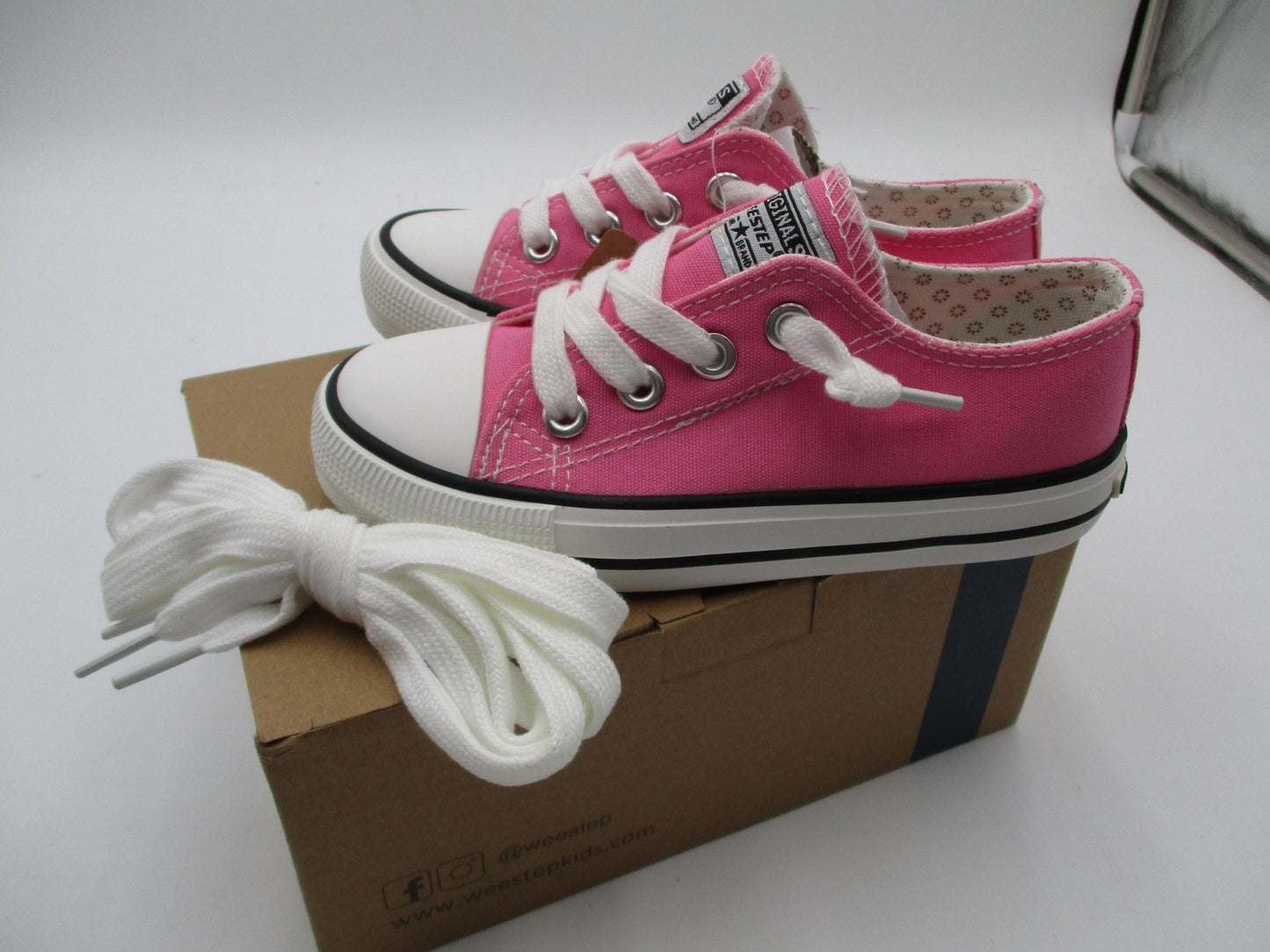 Weestep 101Simple-F Shoes Girls Size 10 Pink Canvas Low Top Casual Sneakers11