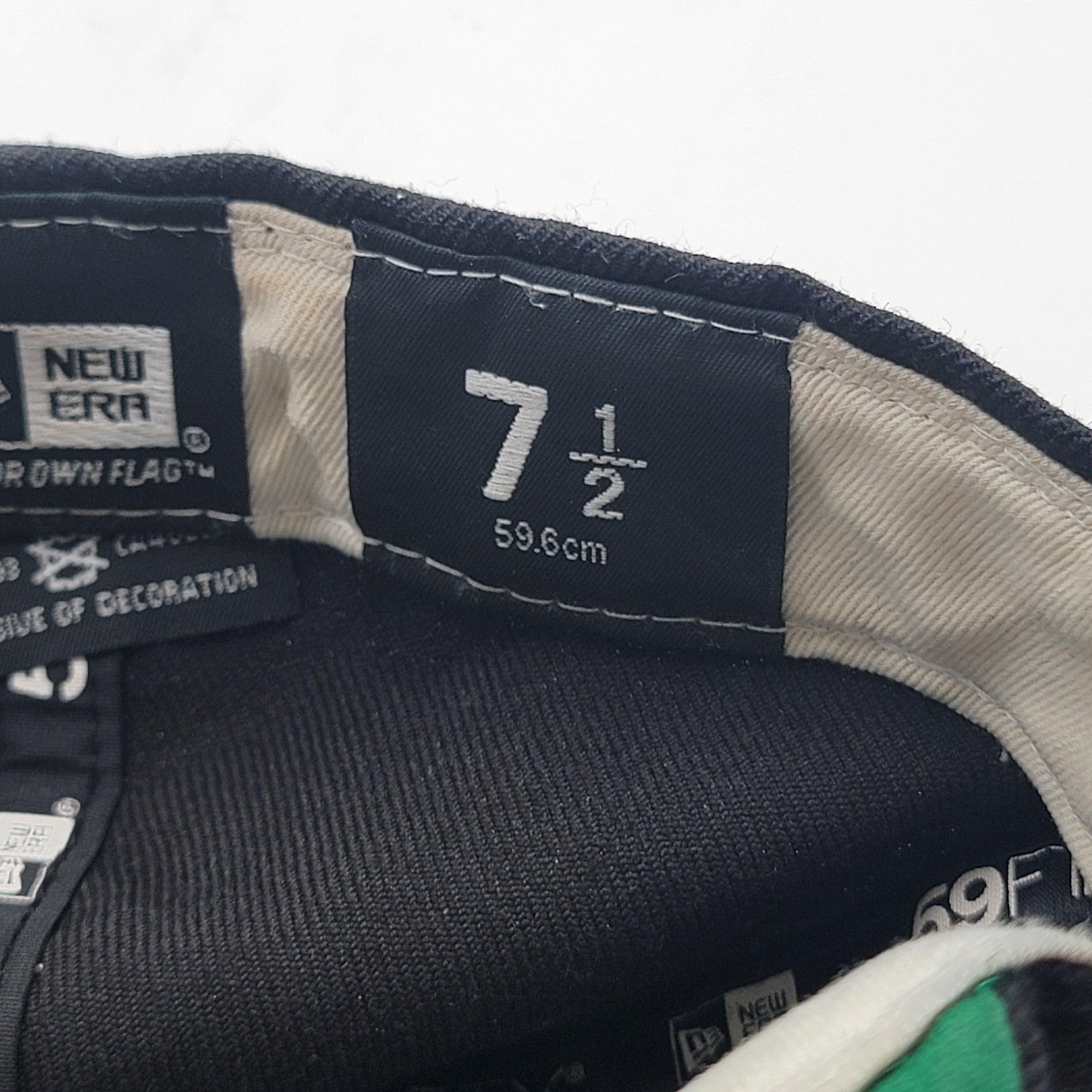 Atlanta Braves Hat Cap Fitted Mens 7 1/2 Black Gold MLB Baseball New Era6