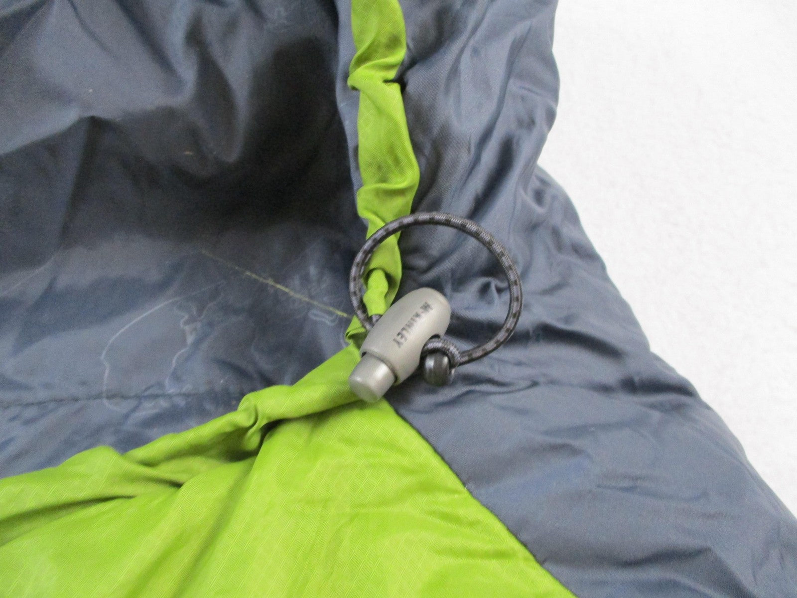 McKINLEY Discovery Light Sleeping Bag Large Thermolite Synthetic Green Camping4
