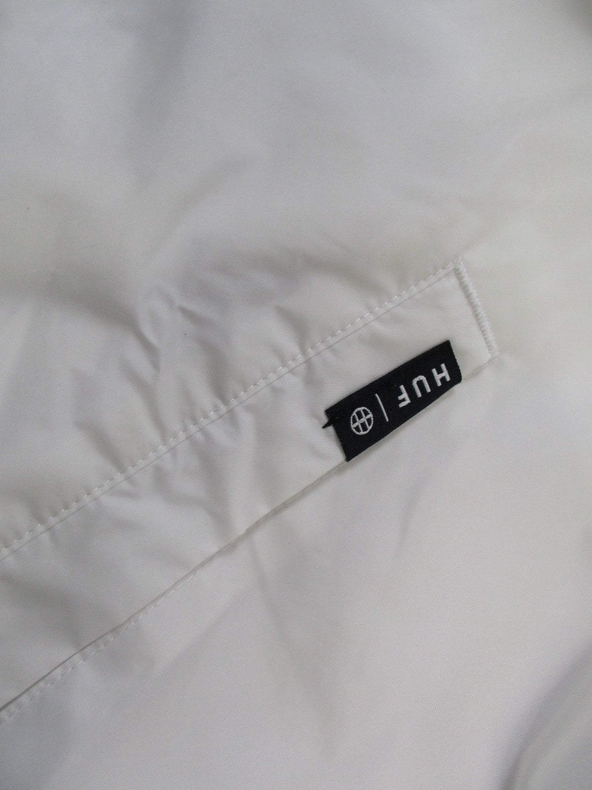 HUF Jacket Mens Large White Coach Windbreaker Snap Front Skateboarding 16515