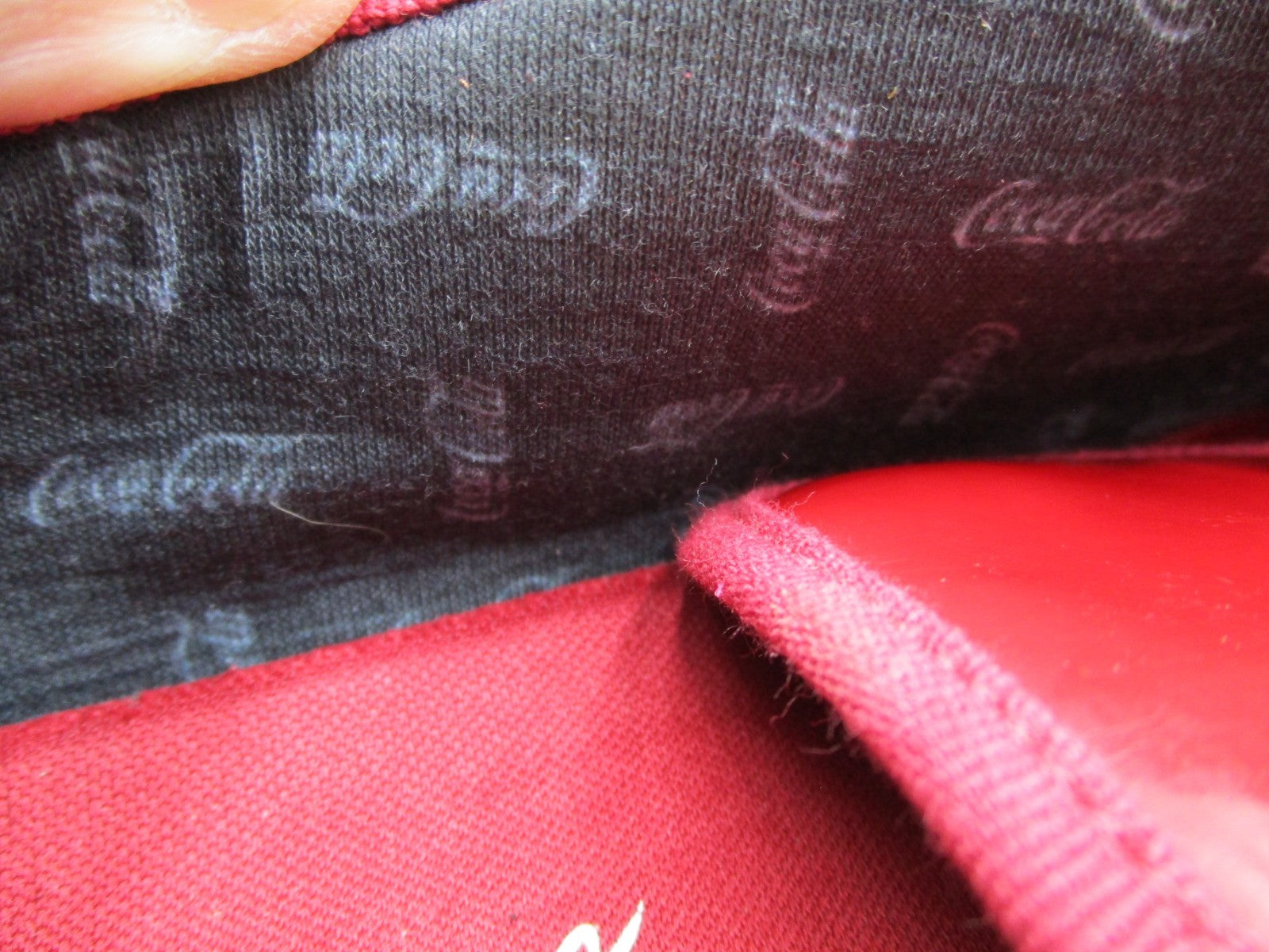 RARE CocaCola Brazil Womens US 5 Red Low Top Sneakers Patent Glossy (1G6)10