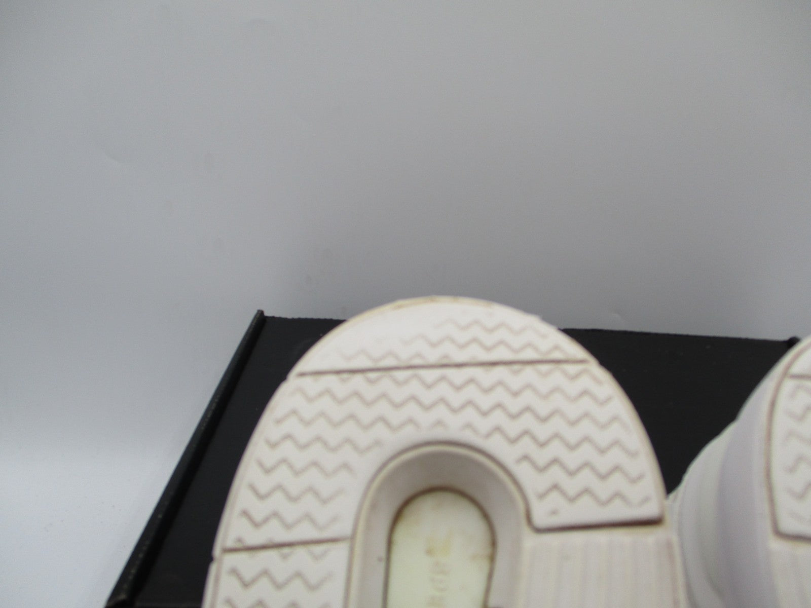 On THE ROGER Advantage Men’s White Leather Sneakers Size US 14 3MD10642351 (1B3)8