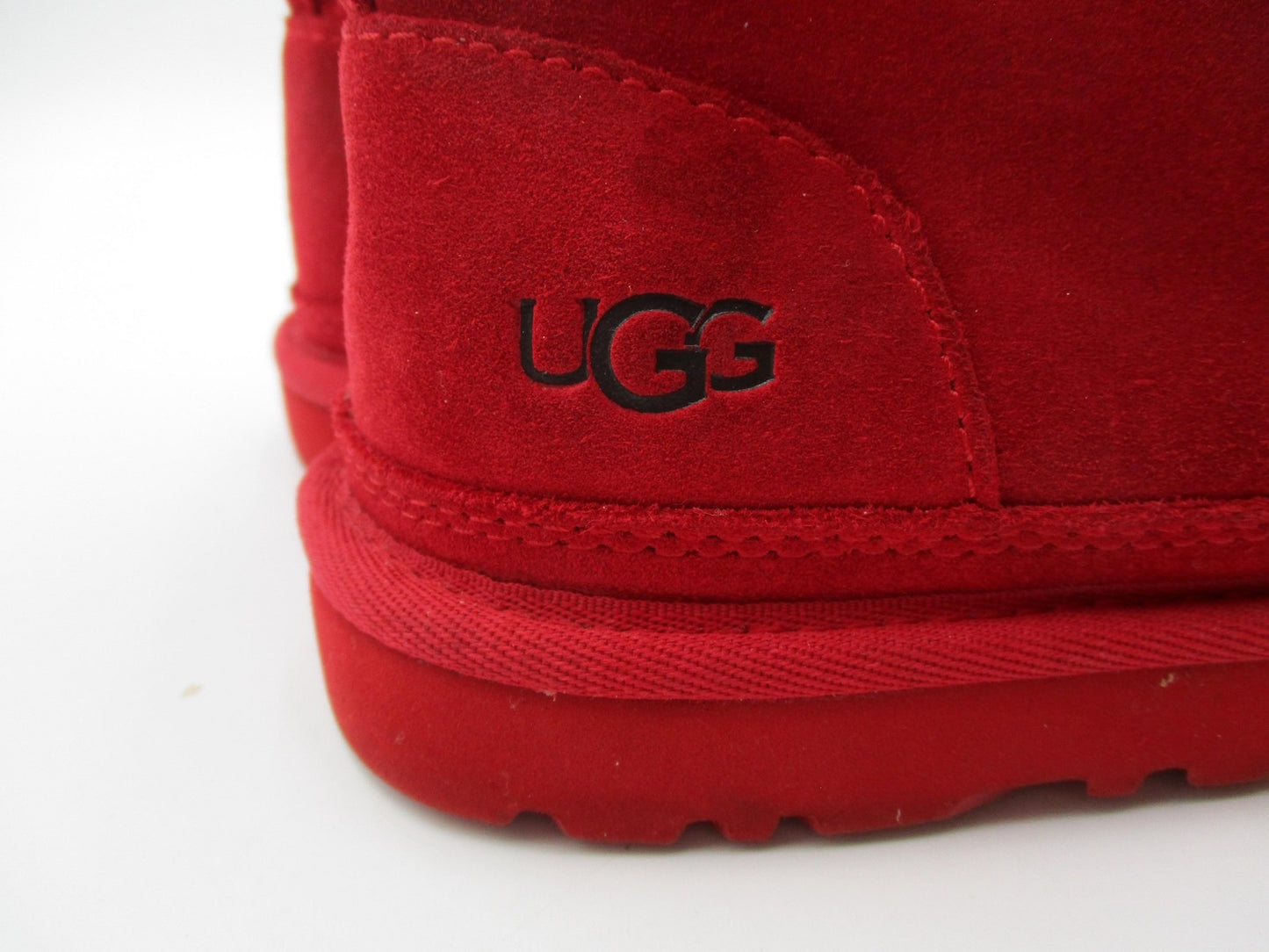 UGG Boots Womens Size 7 Red Suede Sheepskin Lined Ankle Chukka 10942694